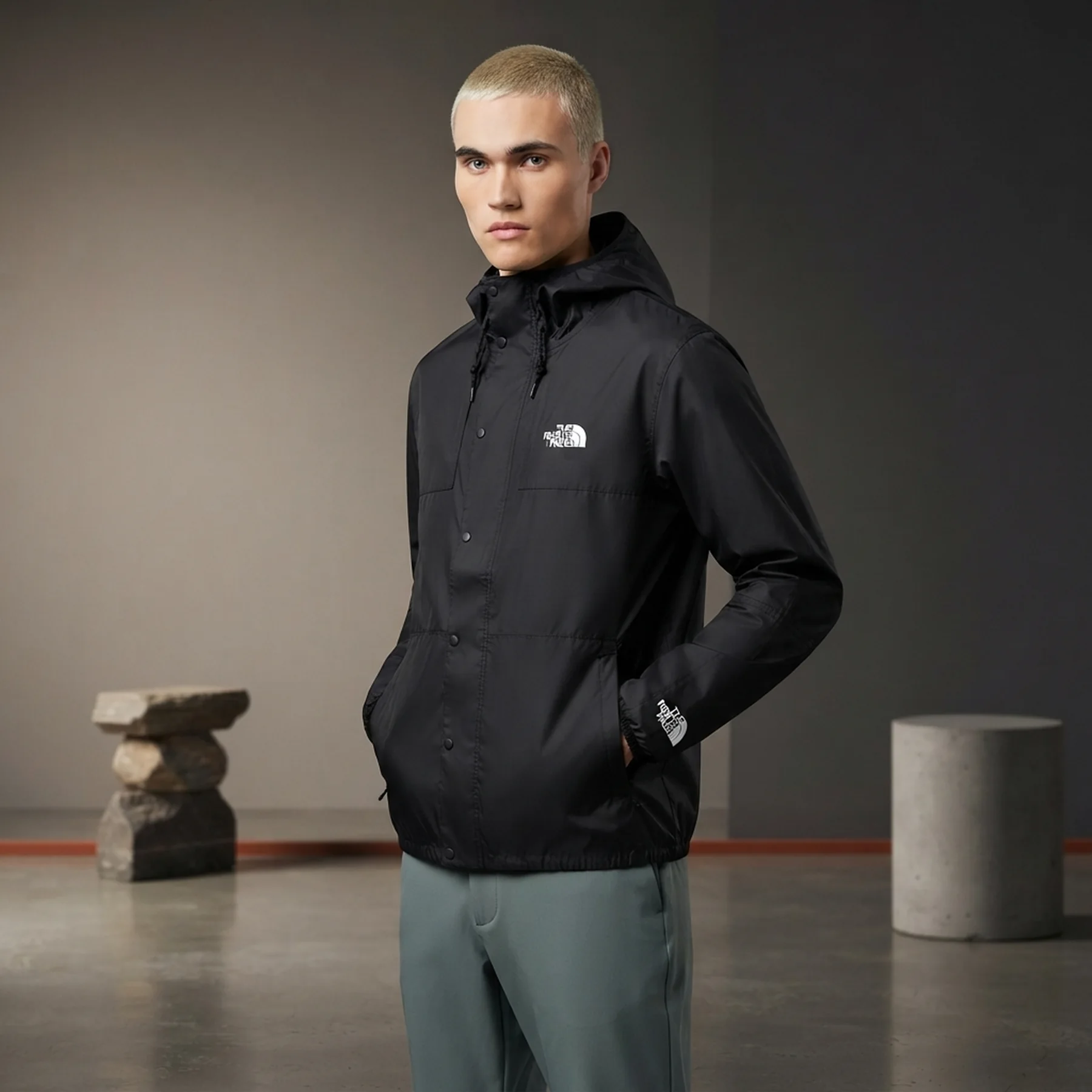 Куртка чоловіча The North Face Seasonal Mountain Black (0A5IG34H01)