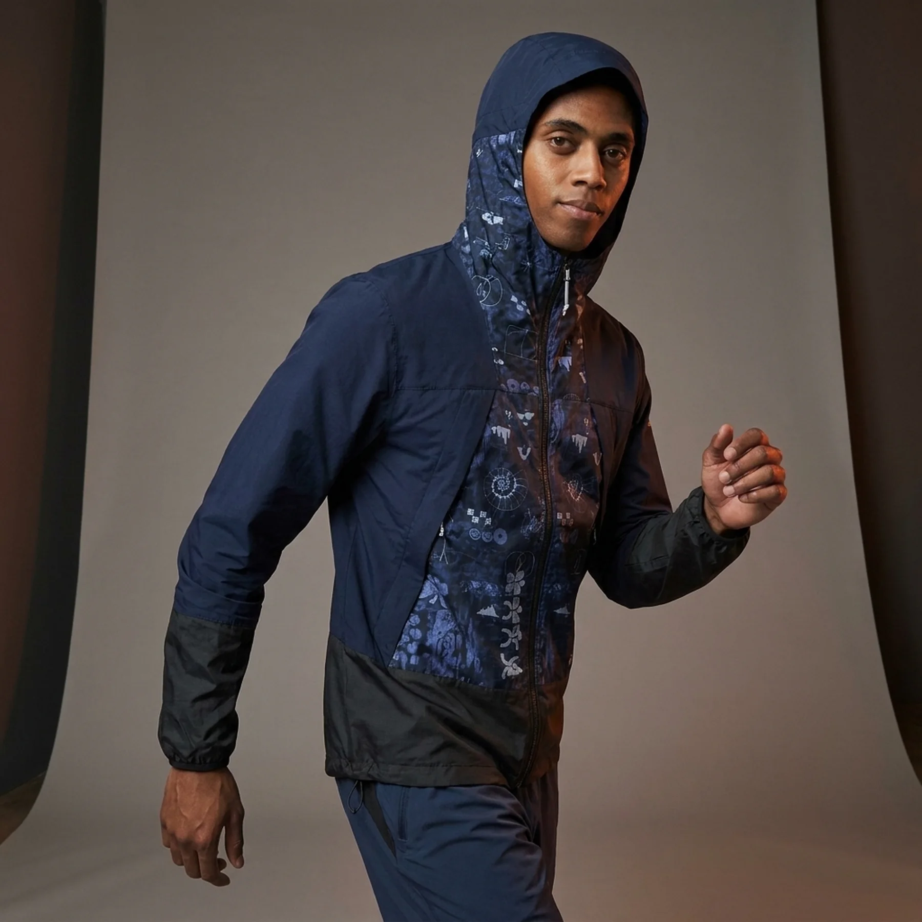 Куртка чоловіча The North Face Тrailwear Wind Whistle (NF0A7ZXUOVR)