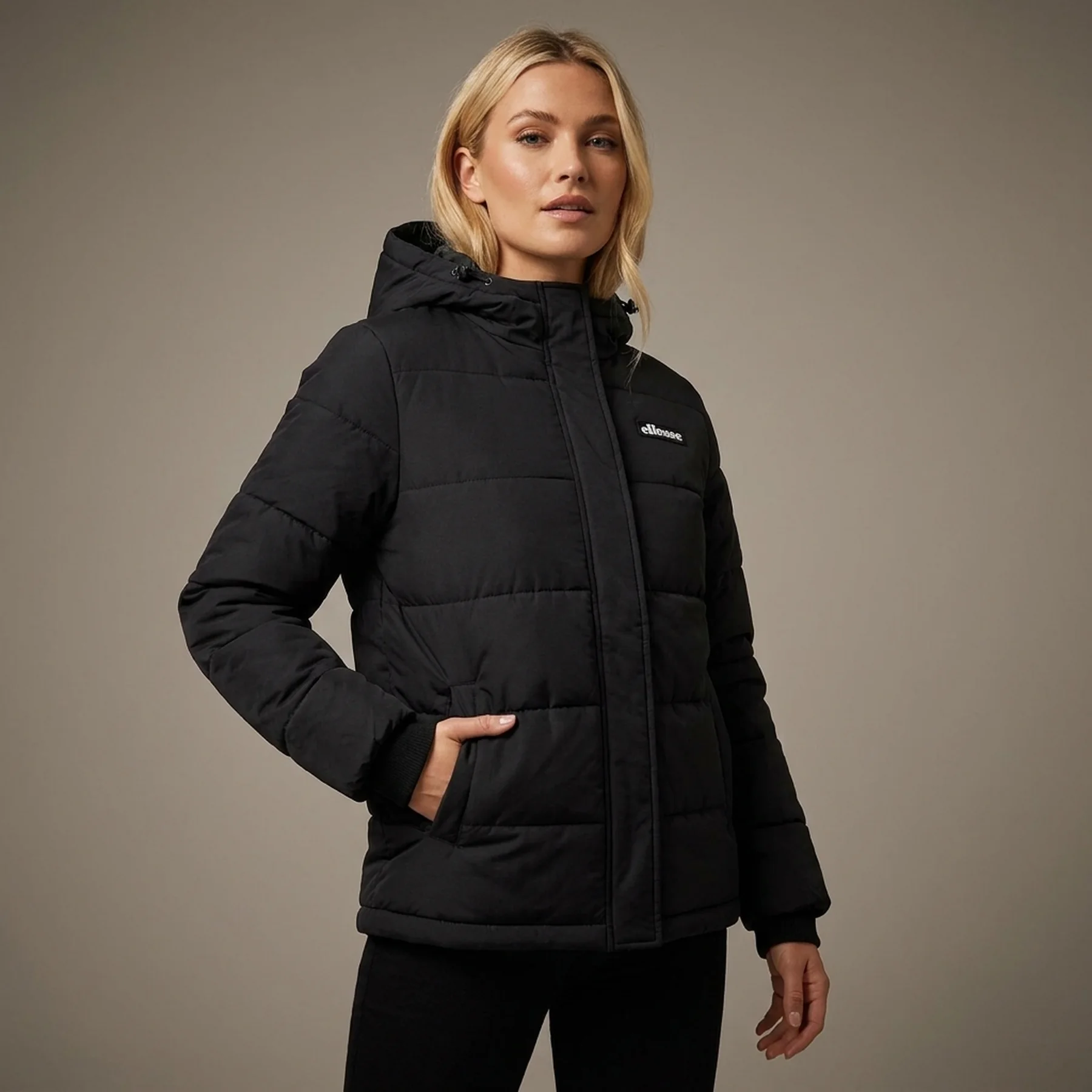 Куртка жіноча Ellesse Hurricane Padded Jacket (SGX21042-011)