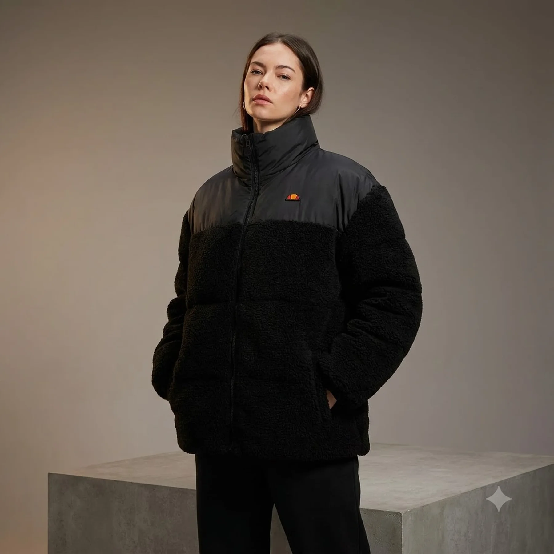 Куртка жіноча Ellesse Simonetti Padded (SGT19175-011)