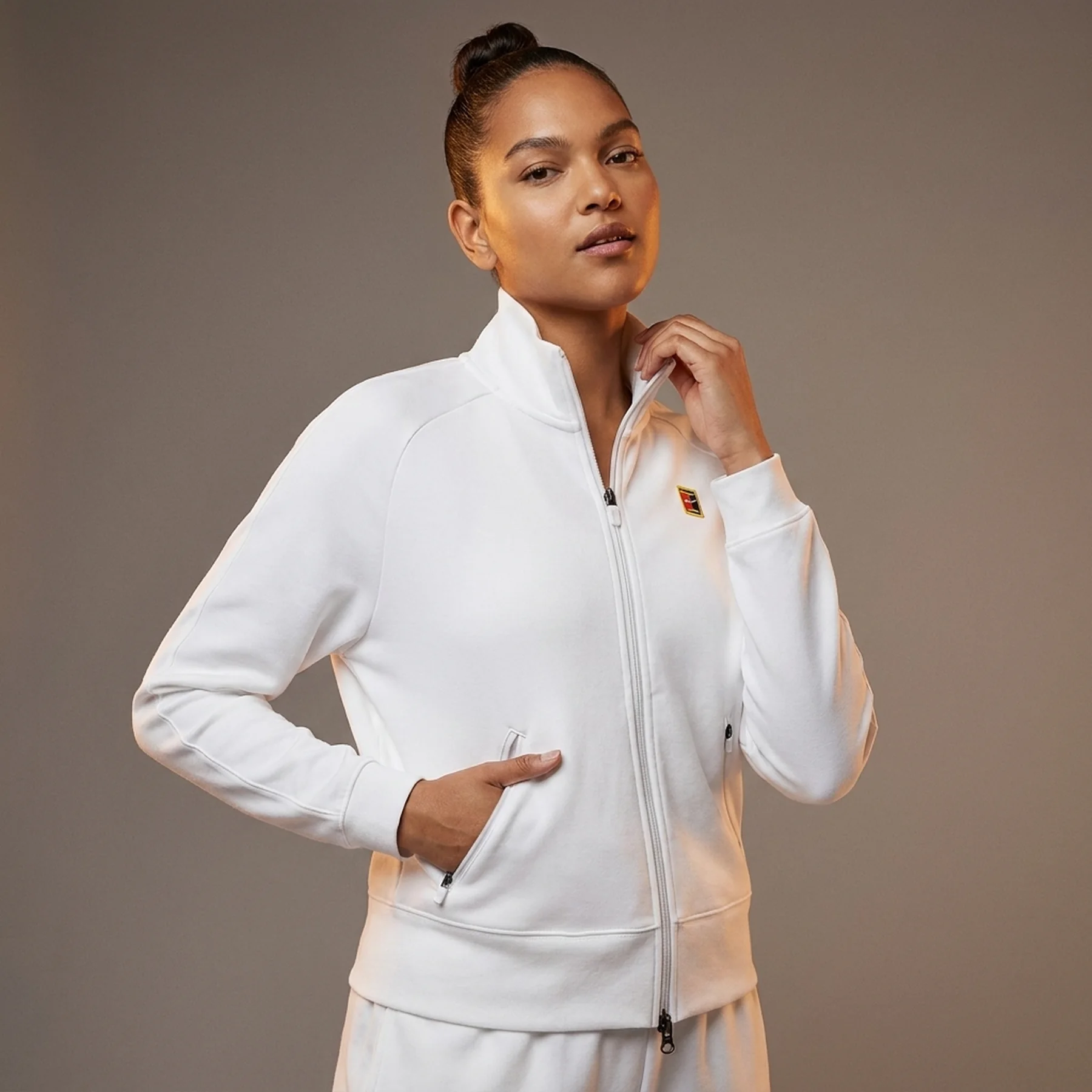 Куртка жіноча Nike Court White (CV4701-100)