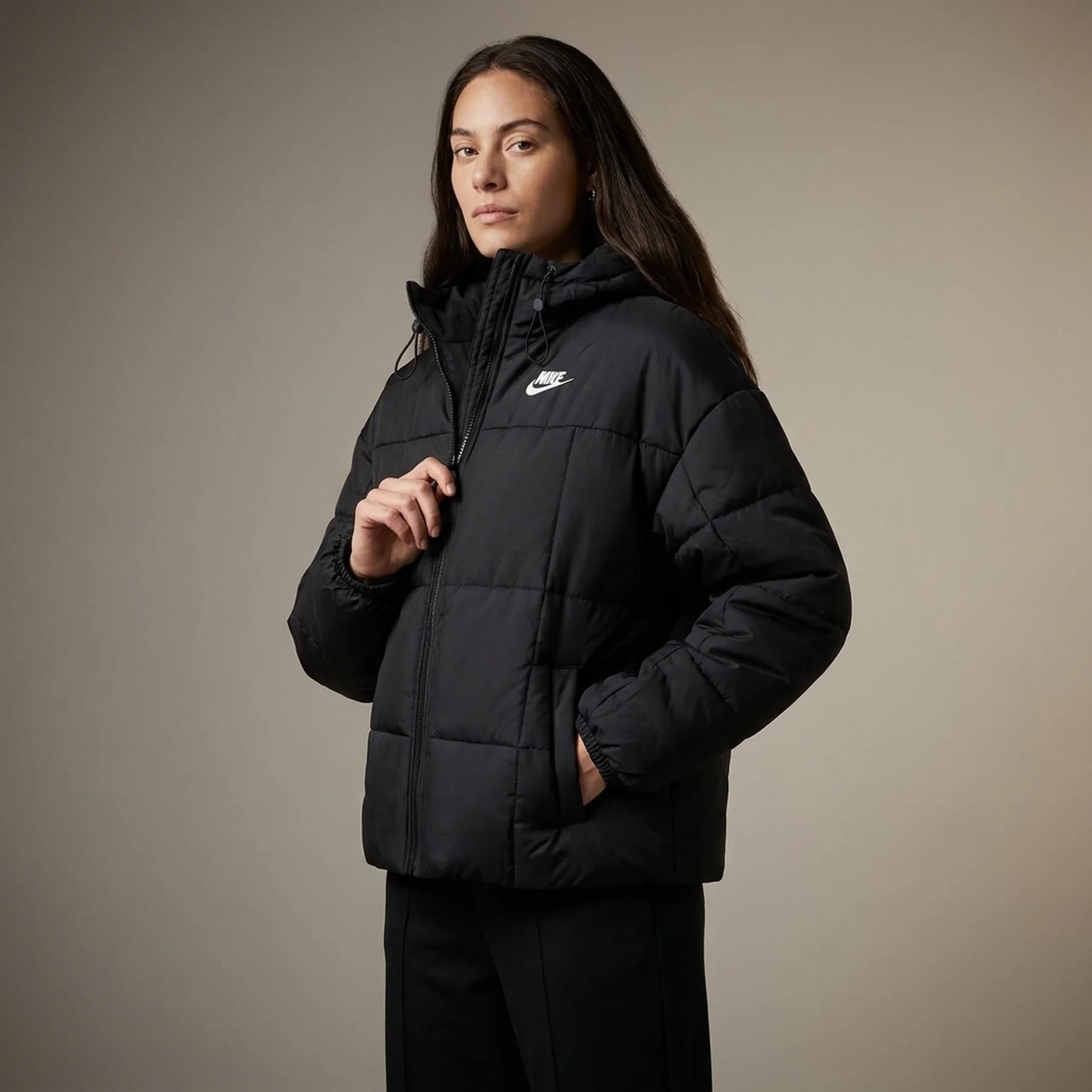 Куртка жіноча Nike Nsw Esstl Thrmr Clsc Puffer (FB7672-010)