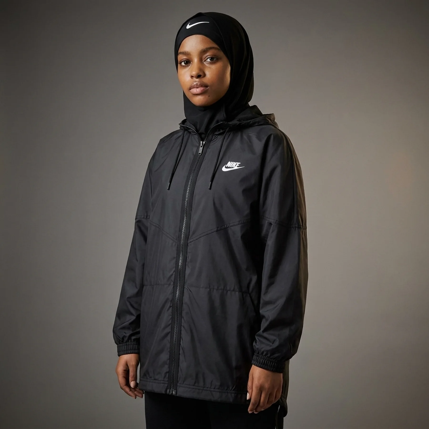 Куртка жіноча Nike Sportswear Repel Windrunner Black (DD5852-010)