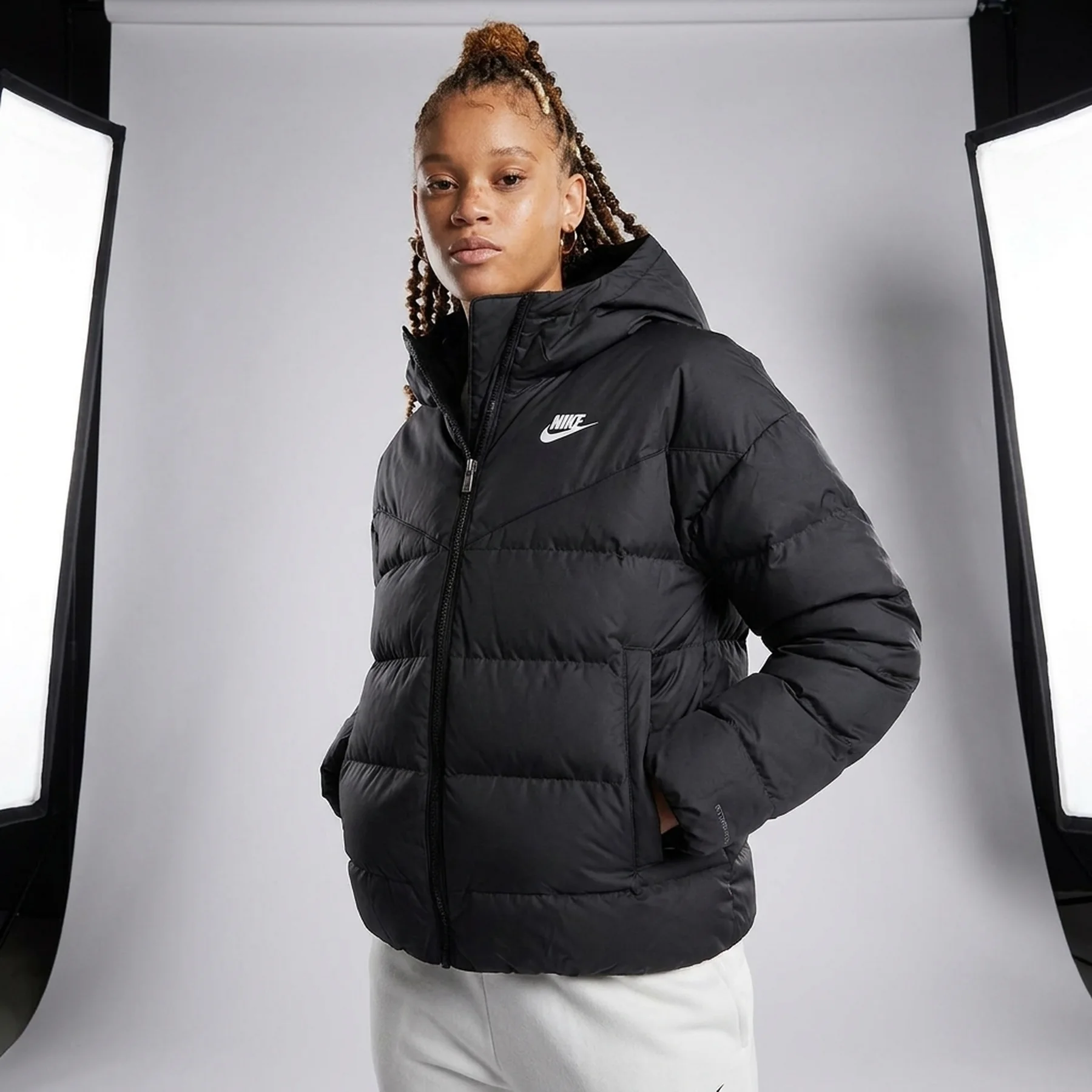 Куртка жіноча Nike Sportswear Storm-Fit Down Hooded Jacket (DQ5903-010)