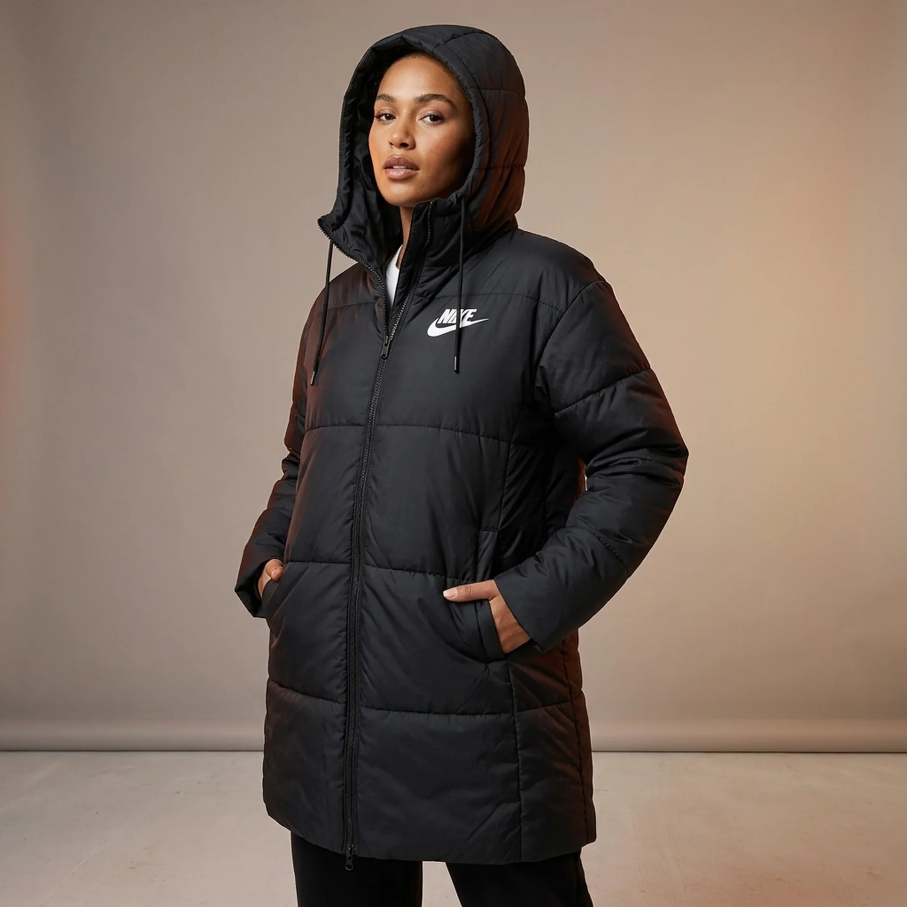 Куртка жіноча Nike Sportswear Synthetic-Fill Therma-Fit Repel Parka (CV8670-010)