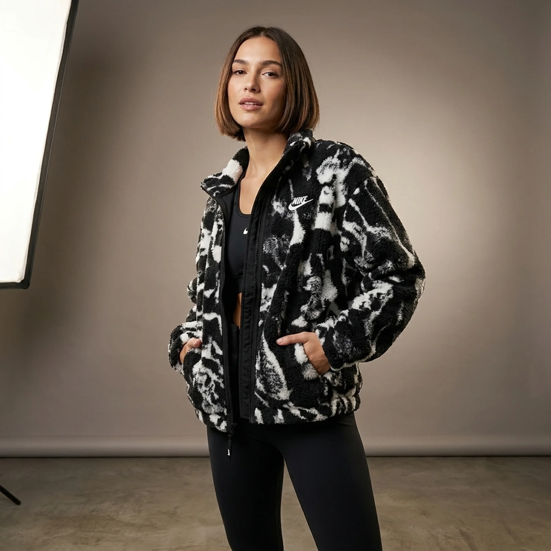 Куртка жіноча Nike Sportswearloose Jacket Black (FV8025-010)