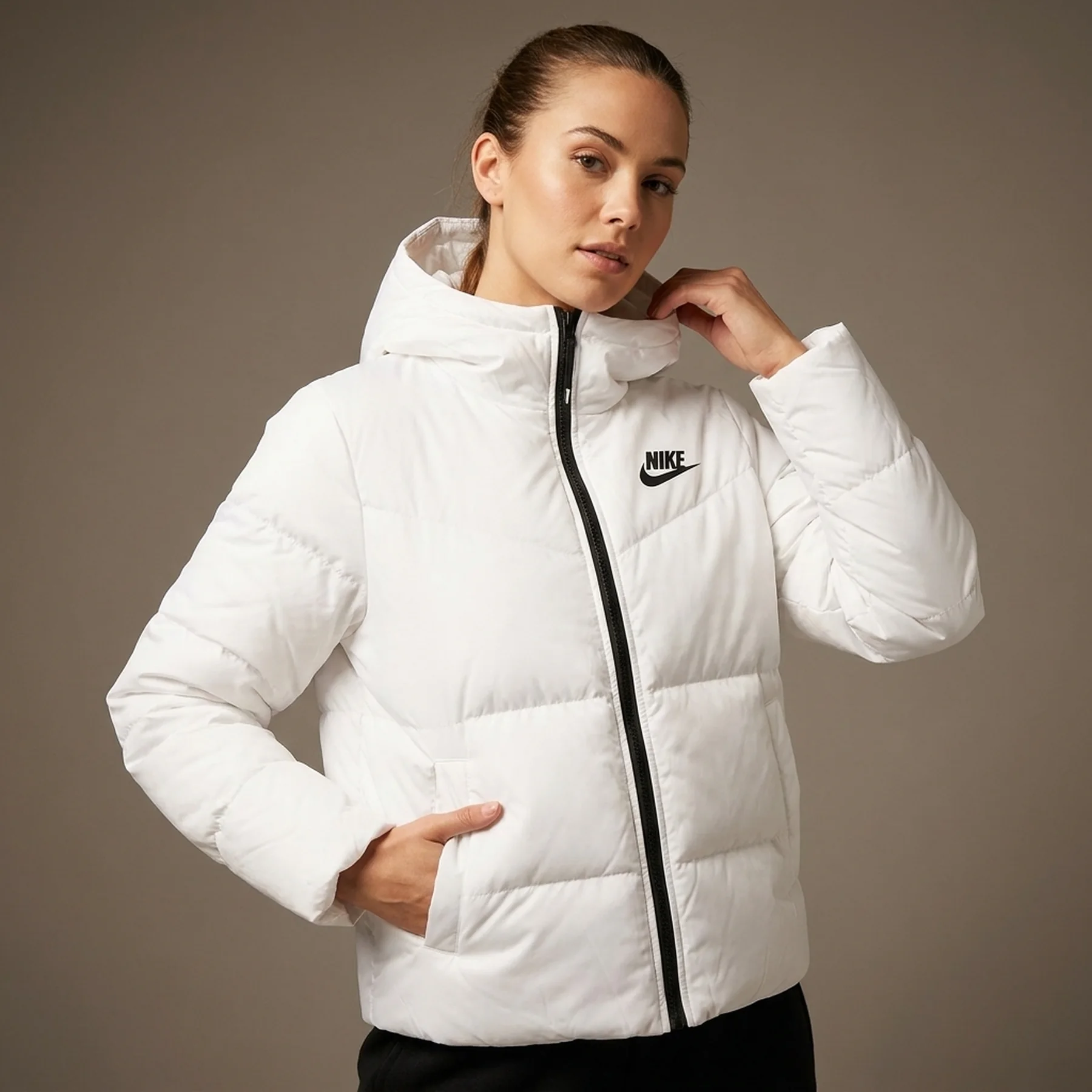 Куртка жіноча Nike W Nsw Tf Rpl Classic Hd Jkt (DJ6995-100)