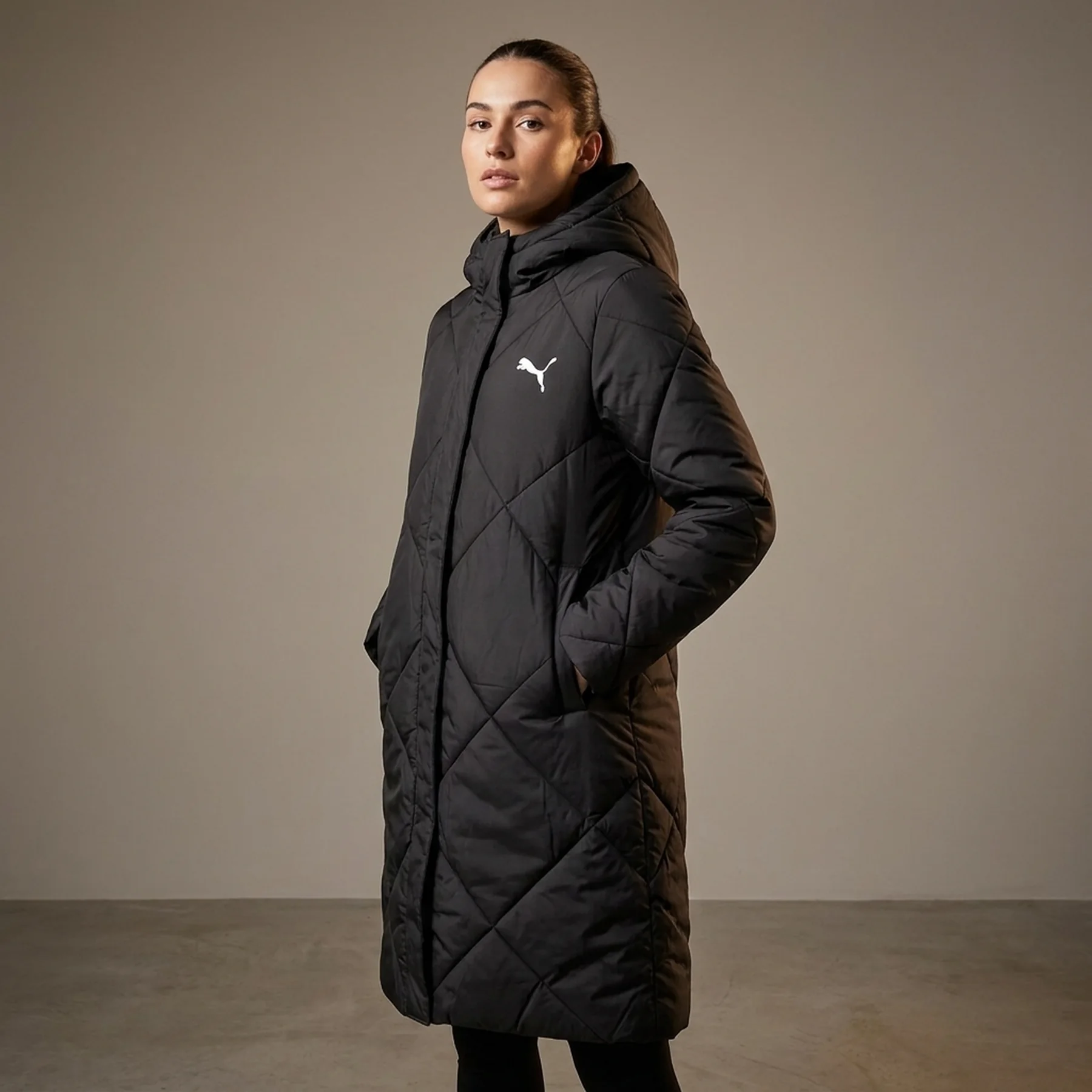 Куртка жіноча Puma Essential Padded Coat Black (582381-01)