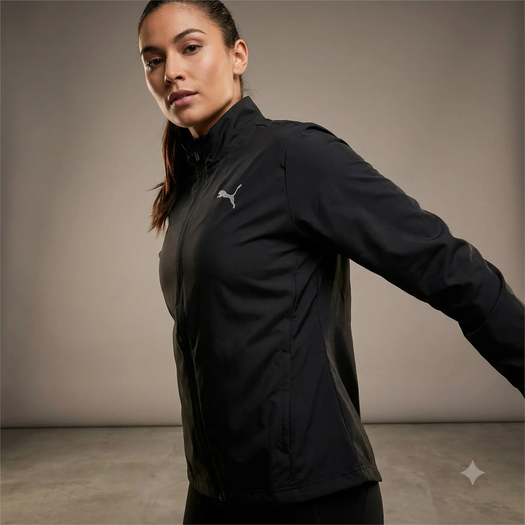 Куртка жіноча Puma Favourite Woven Black (521683-01)