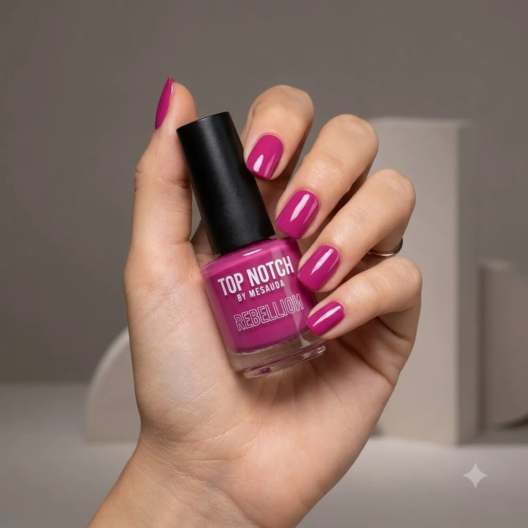 Лак для ногтей Top Notch Rebellion 14 мл 101 Ziggy