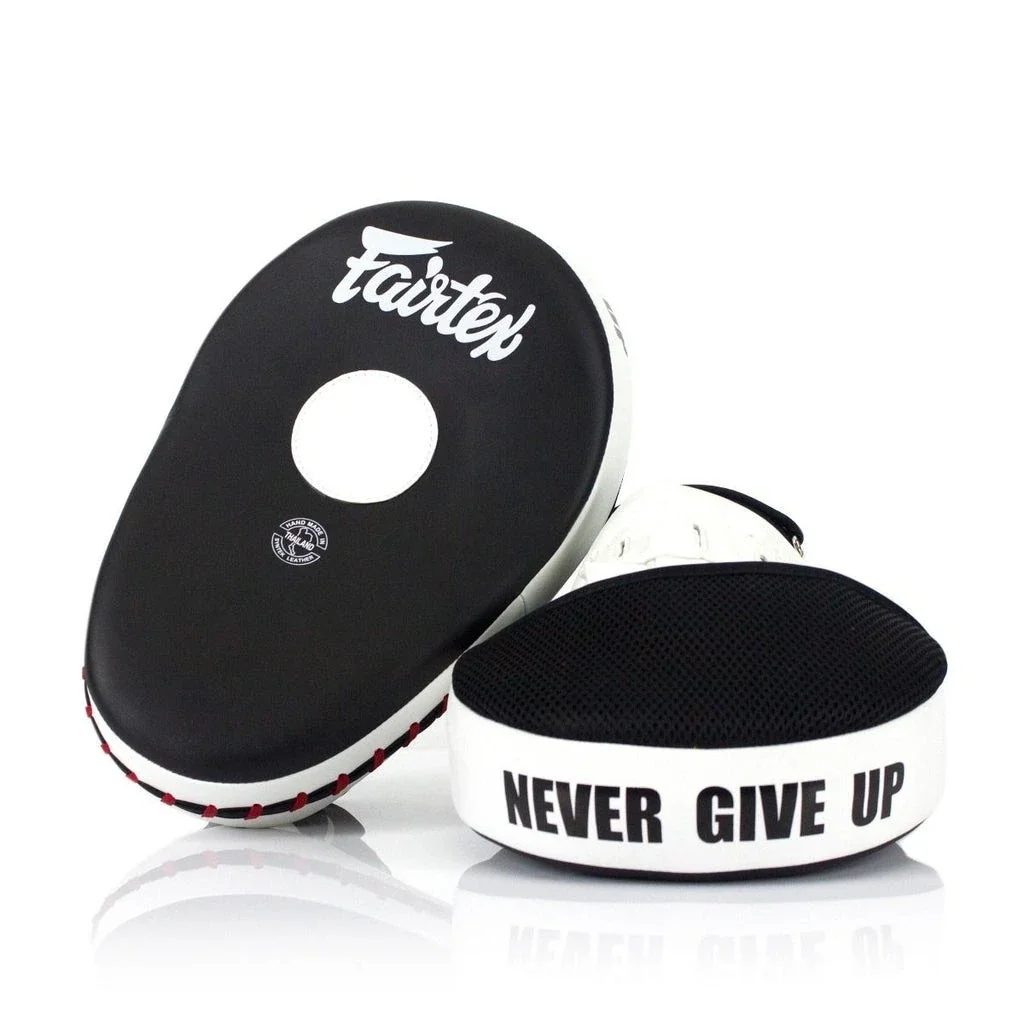 Лапи боксерські Fairtex FMV13 Black/White
