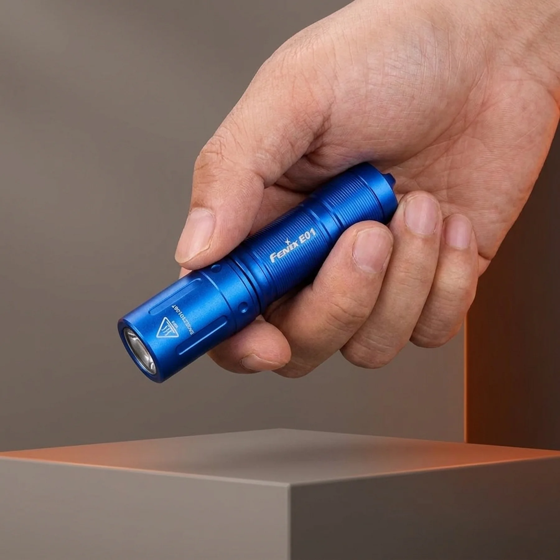 Ліхтар ручний Fenix E01 V2.0 блакитний