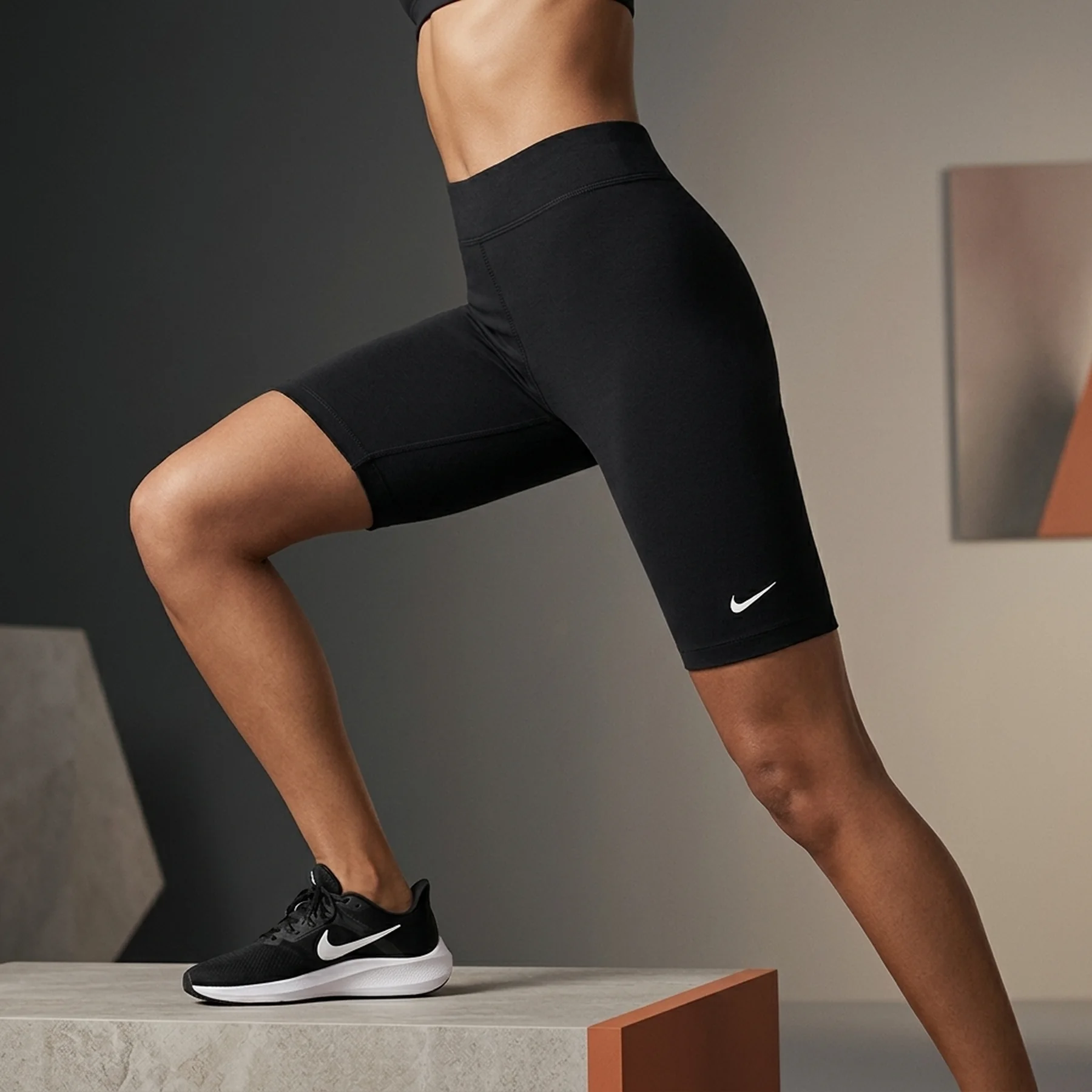 Лосіни унісекс Nike Sportswear Essential Bike Shorts (CZ8526-010)