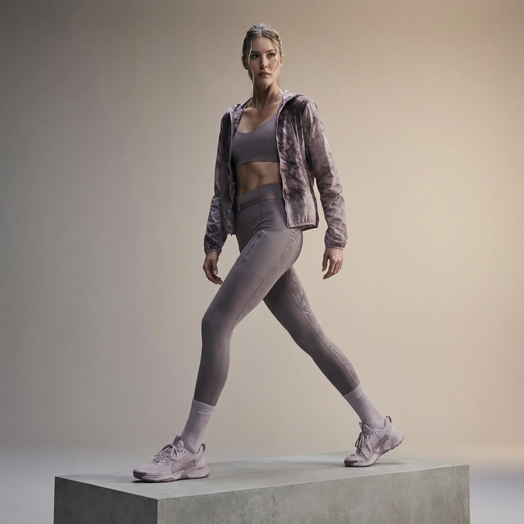 Лосіни жіночі Nike Leggings Trail Go 7/8 (FN2664-226)