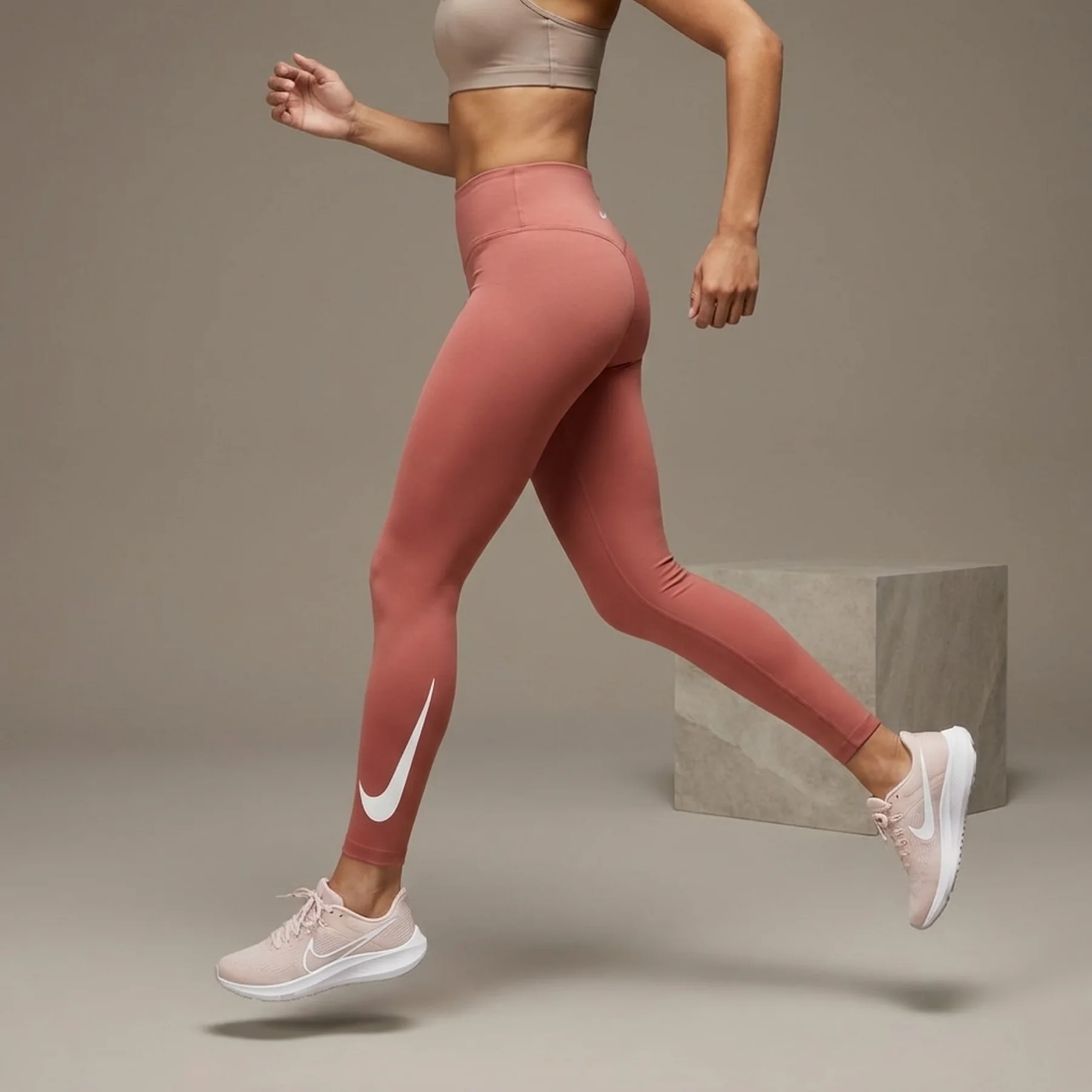 Лосіни жіночі Nike Swoosh Run Leggings Light Blue (DM7767-569)