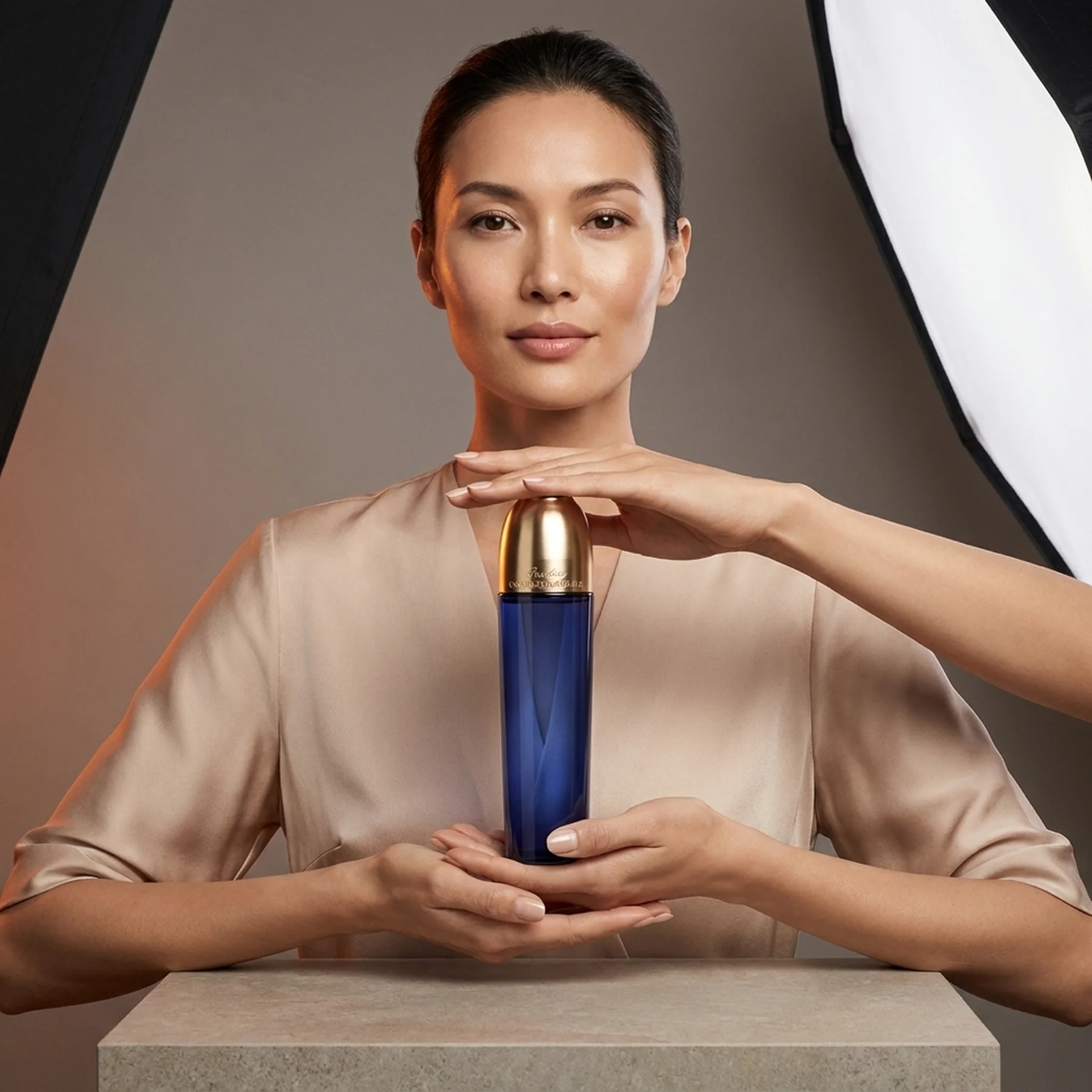 Лосьон-эссенция Guerlain Orchidee Imperiale The Essence-in-Lotion 125 мл
