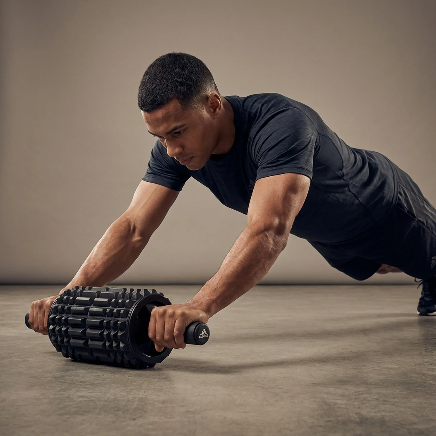 Масажний ролер Adidas Foam Ab Roller (ADAC-11405)