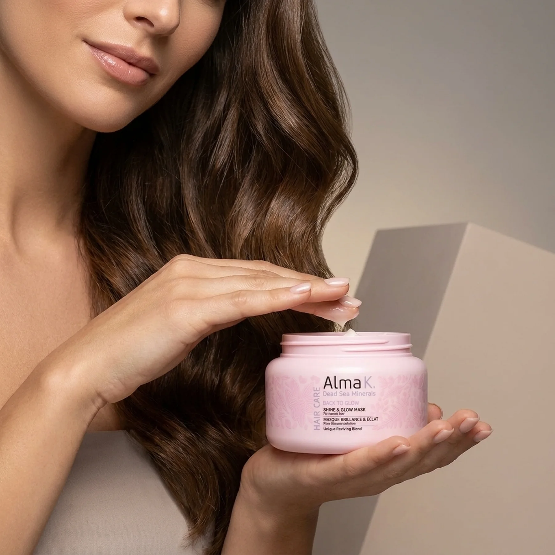 Маска для блеска и сияния Alma K Shine & Glow Mask 200 мл