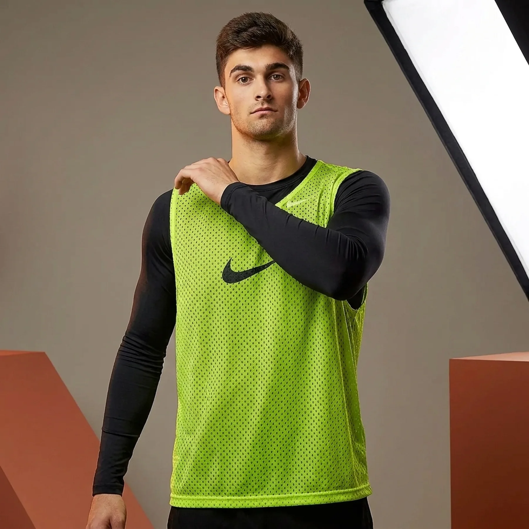 Майка чоловіча Nike Training Bib (910936-702)