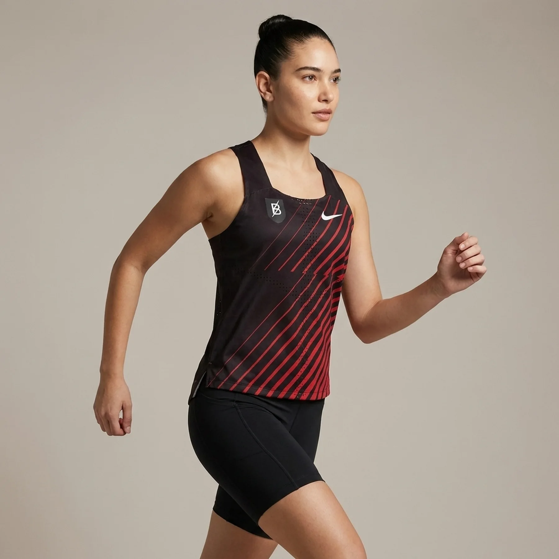 Майка жіноча Nike Adv Aeroswift Singlet Black/Red (DR5849-010)