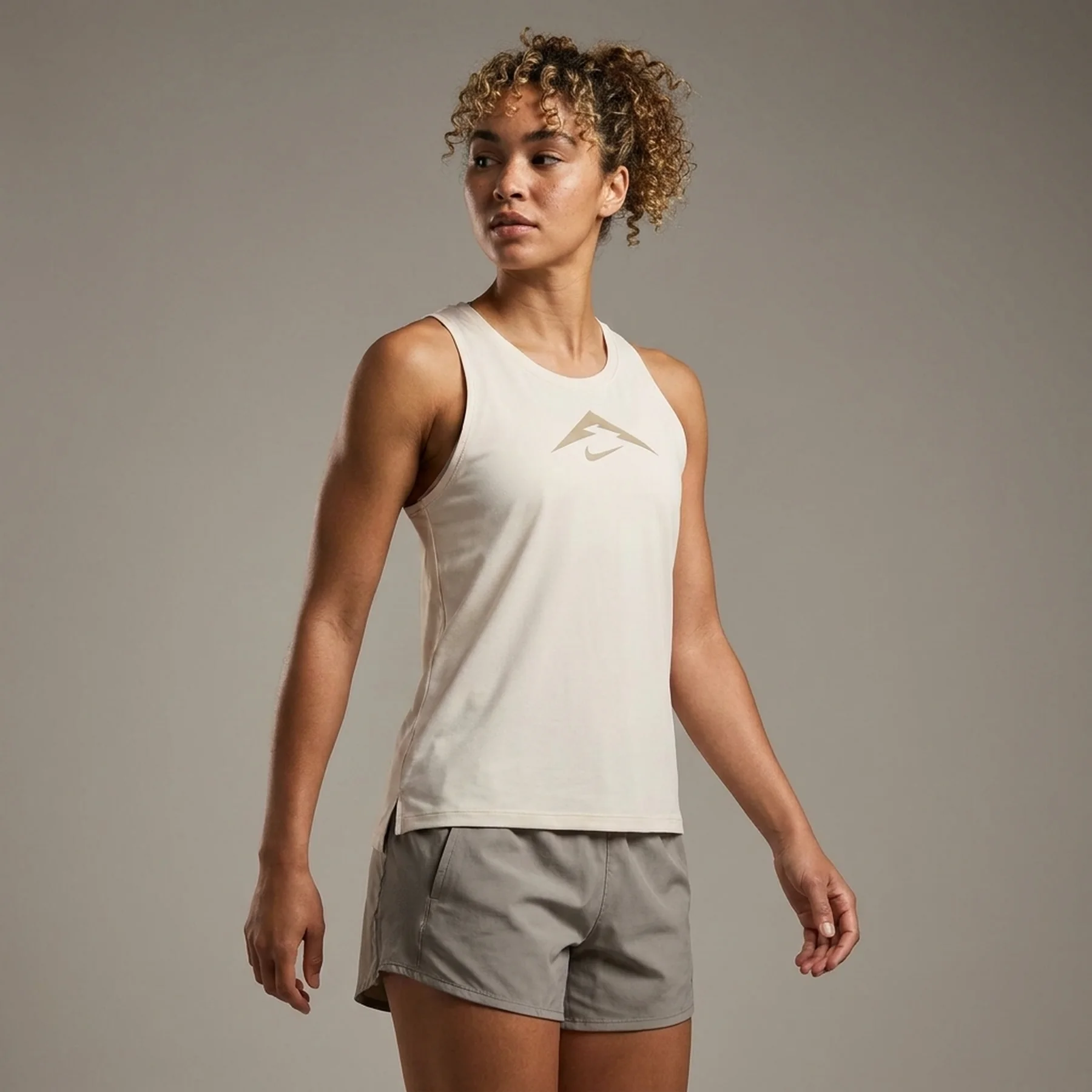 Майка жіноча Nike Dri-Fit Trail White (FV3782-110)