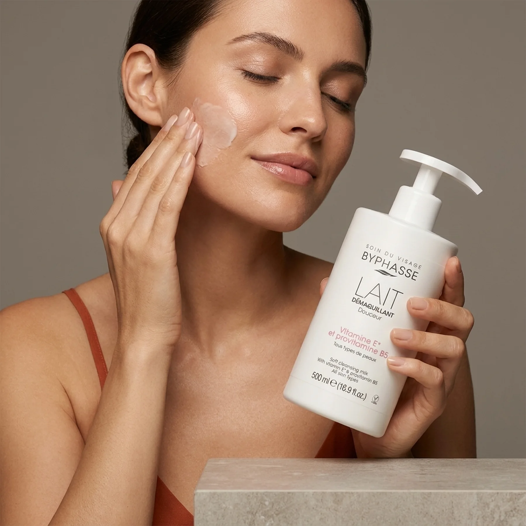 Молочко для снятия макияжа Byphasse Soft Cleansing Milk 500 мл Оновлений дизайн