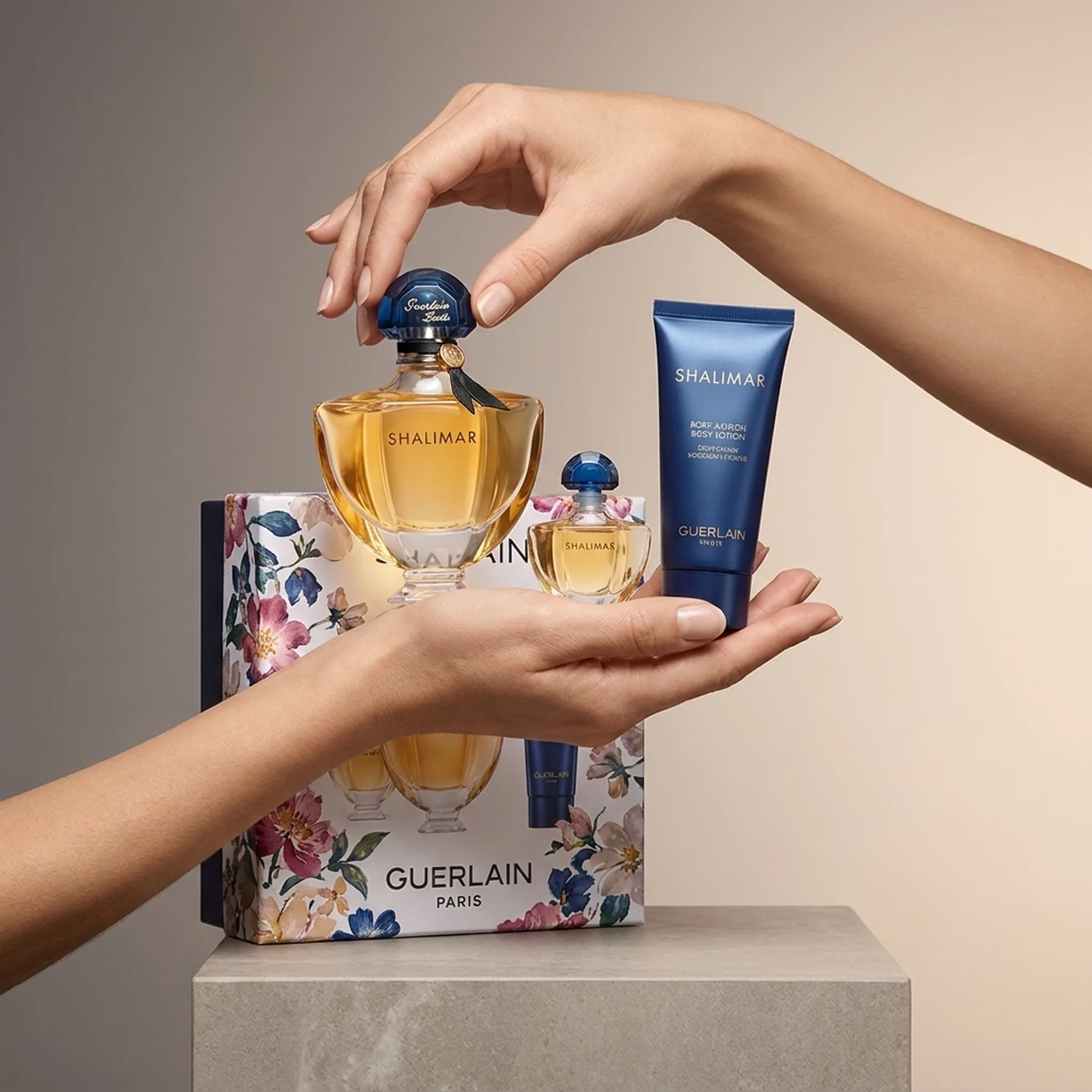 Набор для женщин Guerlain Shalimar Парфумована вода 50 мл + Парфумована вода 5 мл + Молочко для тіла - 75 мл