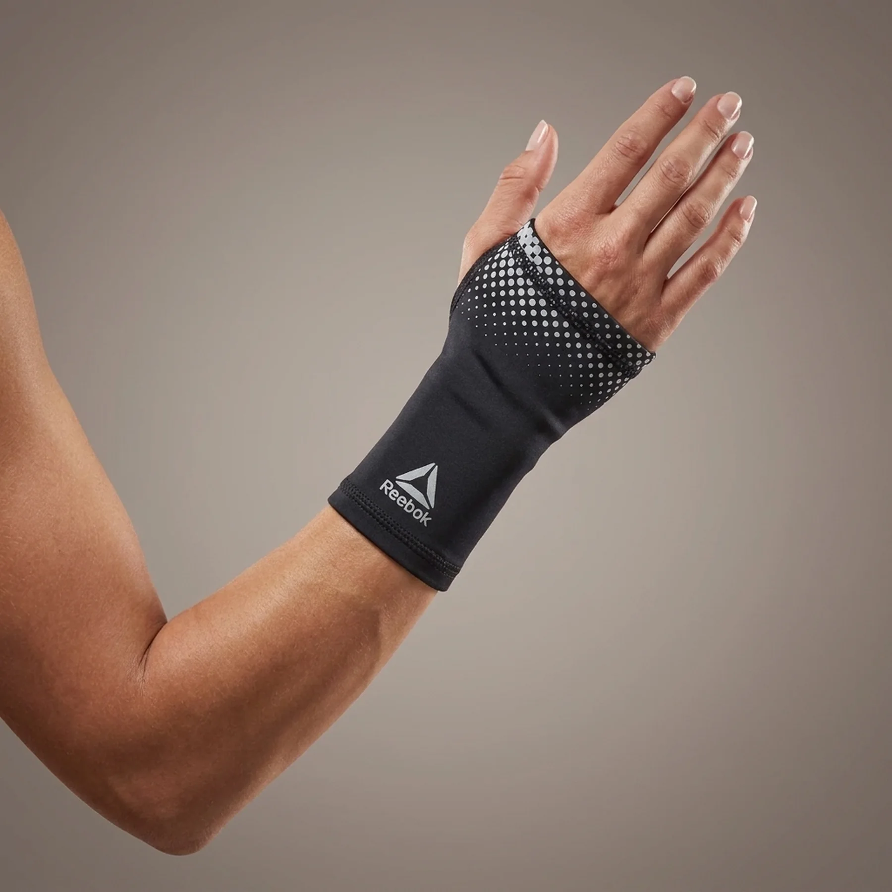 Напульсники Reebok Wrist Support (RRSU-13724)