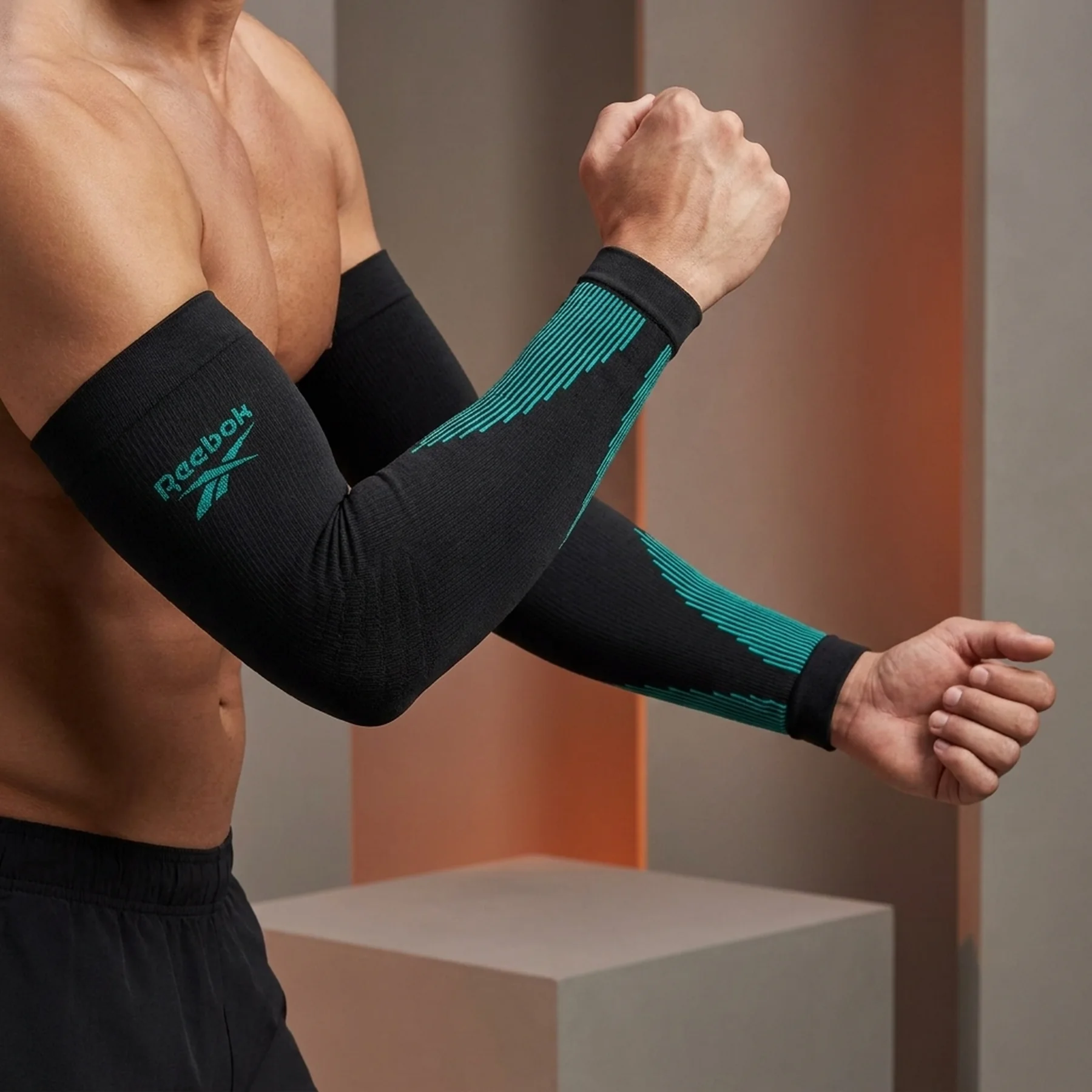 Нарукавники Reebok Knitted Compression Arm Sleeve (RRSL-15035)