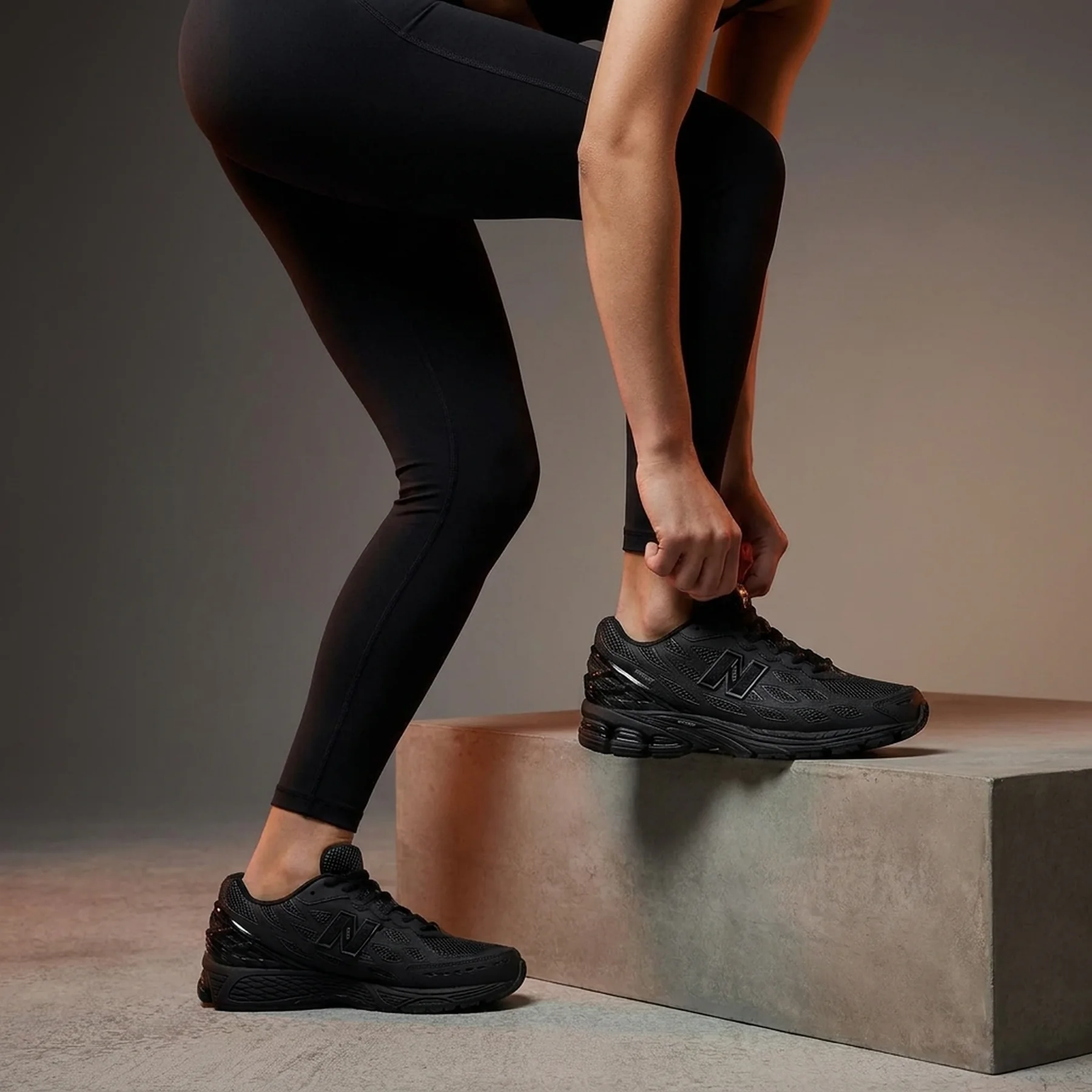 New Balance 1906W 'Triple Black'