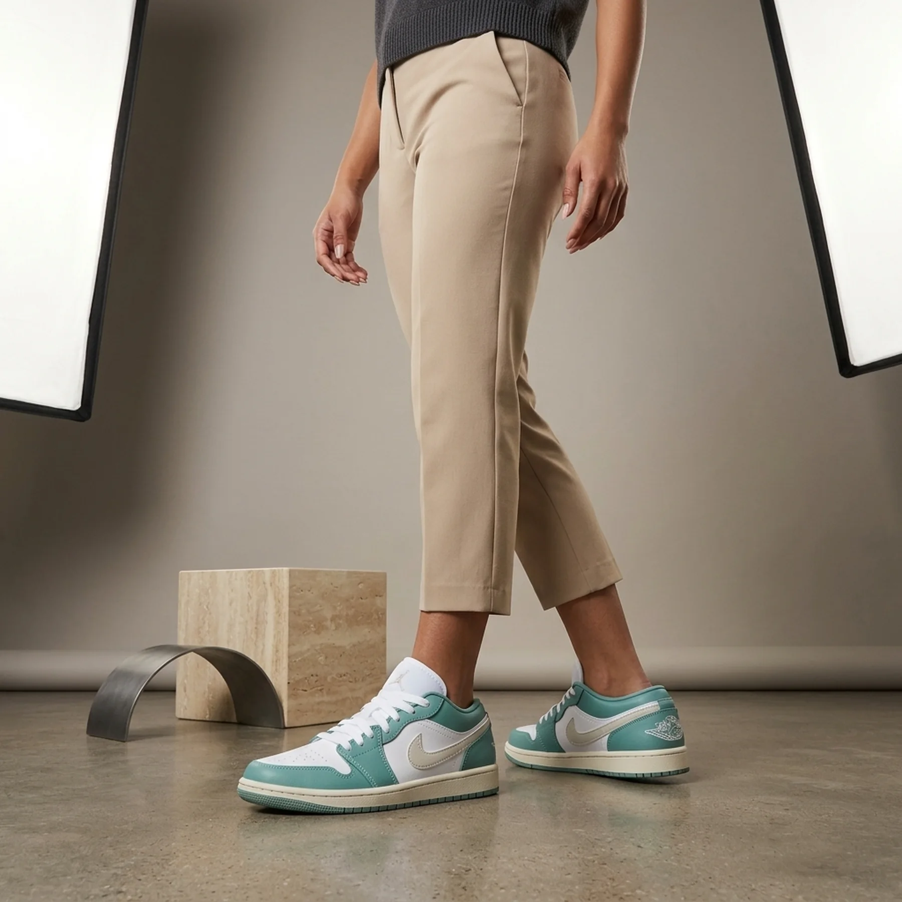 Nike Wmns Air Jordan 1 Low 'Cannon'
