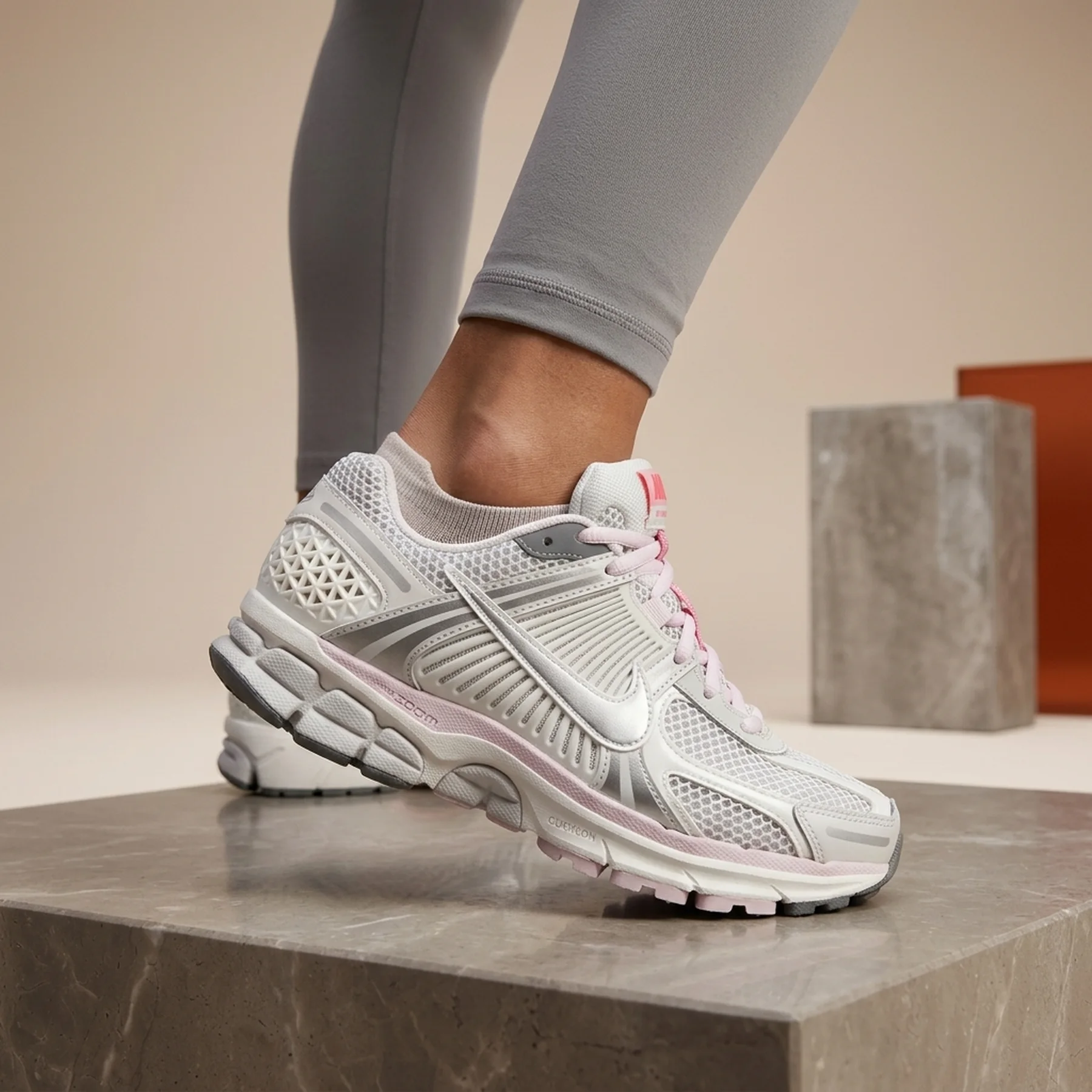 Nike Wmns Air Zoom Vomero 5 '520 Pack - Pink Foam'