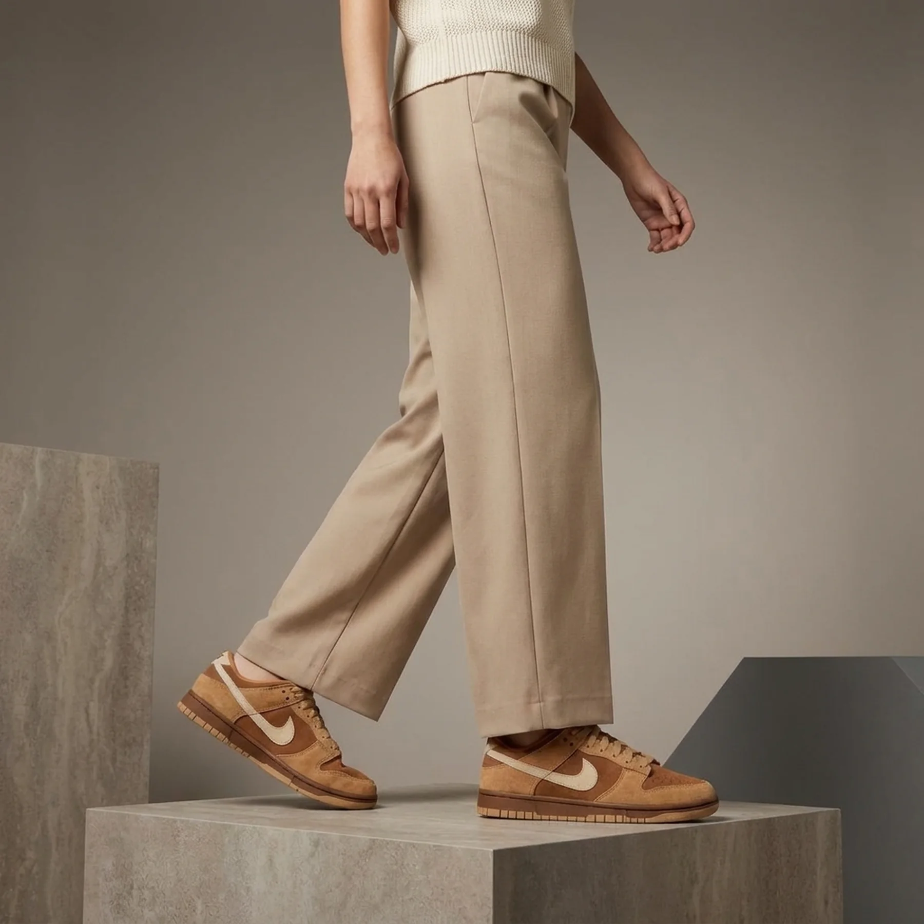 Nike Wmns Dunk Low Brown