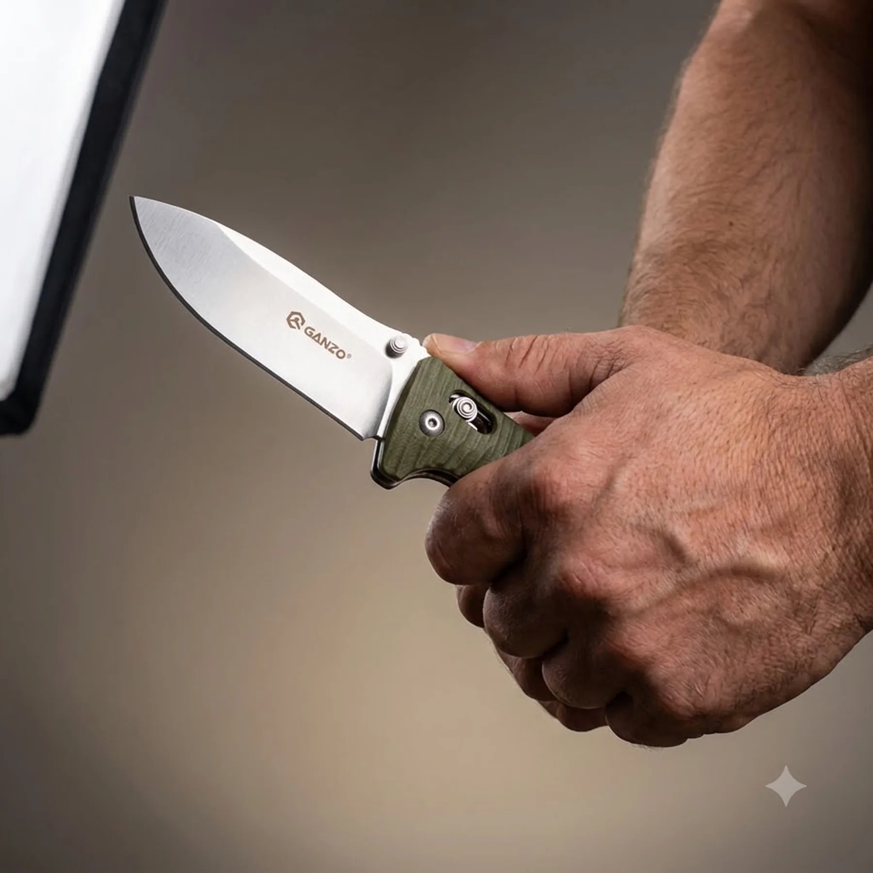 Ніж складаний туристичний Ganzo G720 (9 см) 440C / G10 зелений