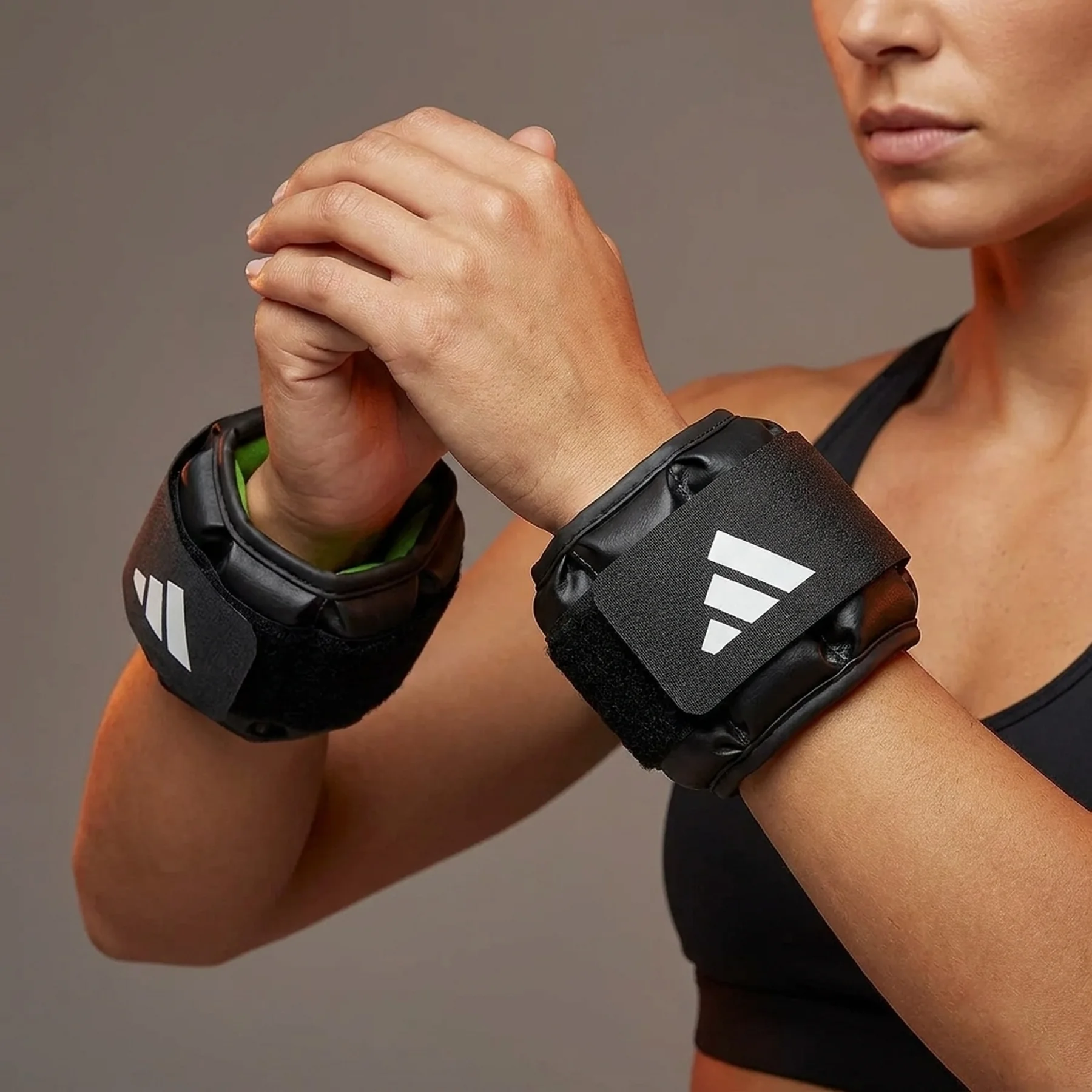 Обважнювач на запястя Adidas Performance Ankle (ADWT-12632)