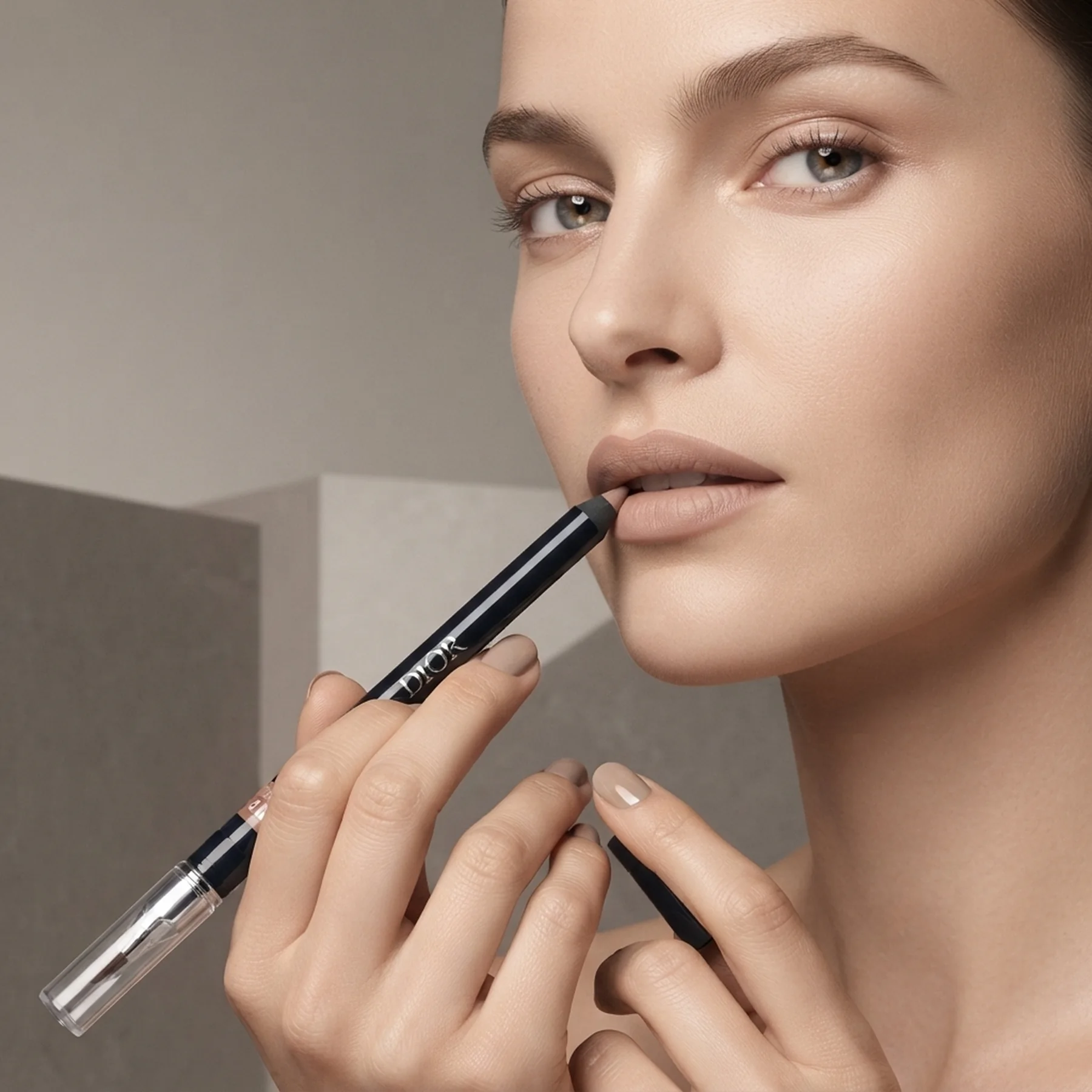 Карандаш для губ Dior Rouge Dior Contour 1.2 г 310 Beige Tulle