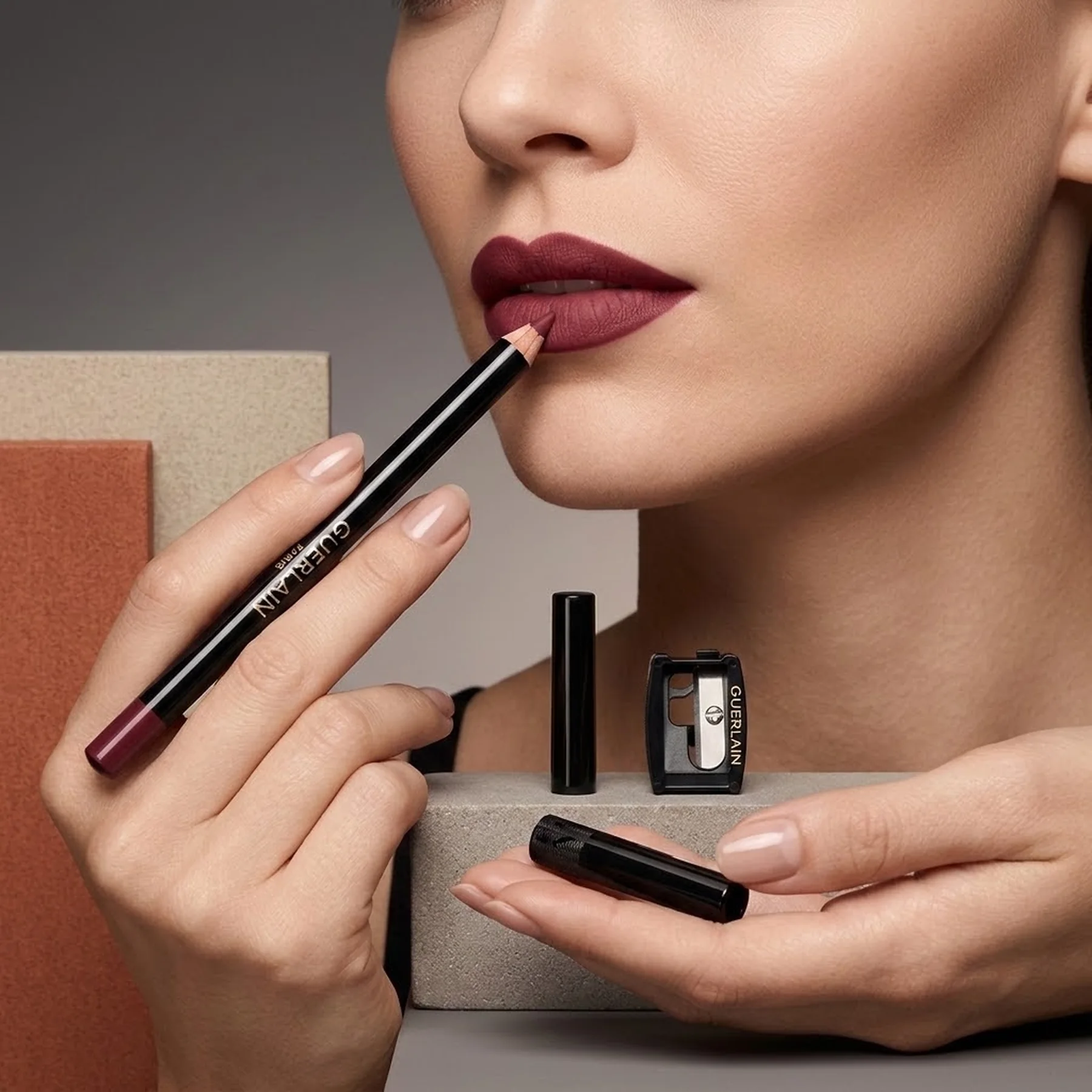 Карандаш для губ Guerlain Contour G 1 г 06 Le Burgundy