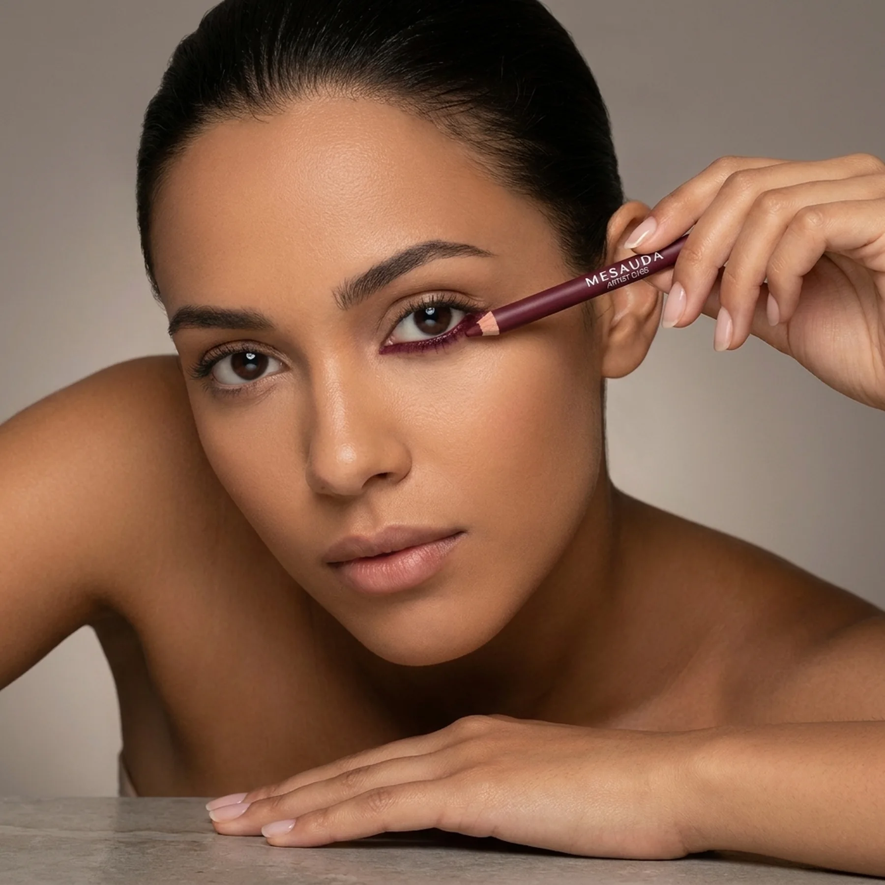 Карандаш для глаз MESAUDA Artist Eyes 1.14 г 108 Ruby