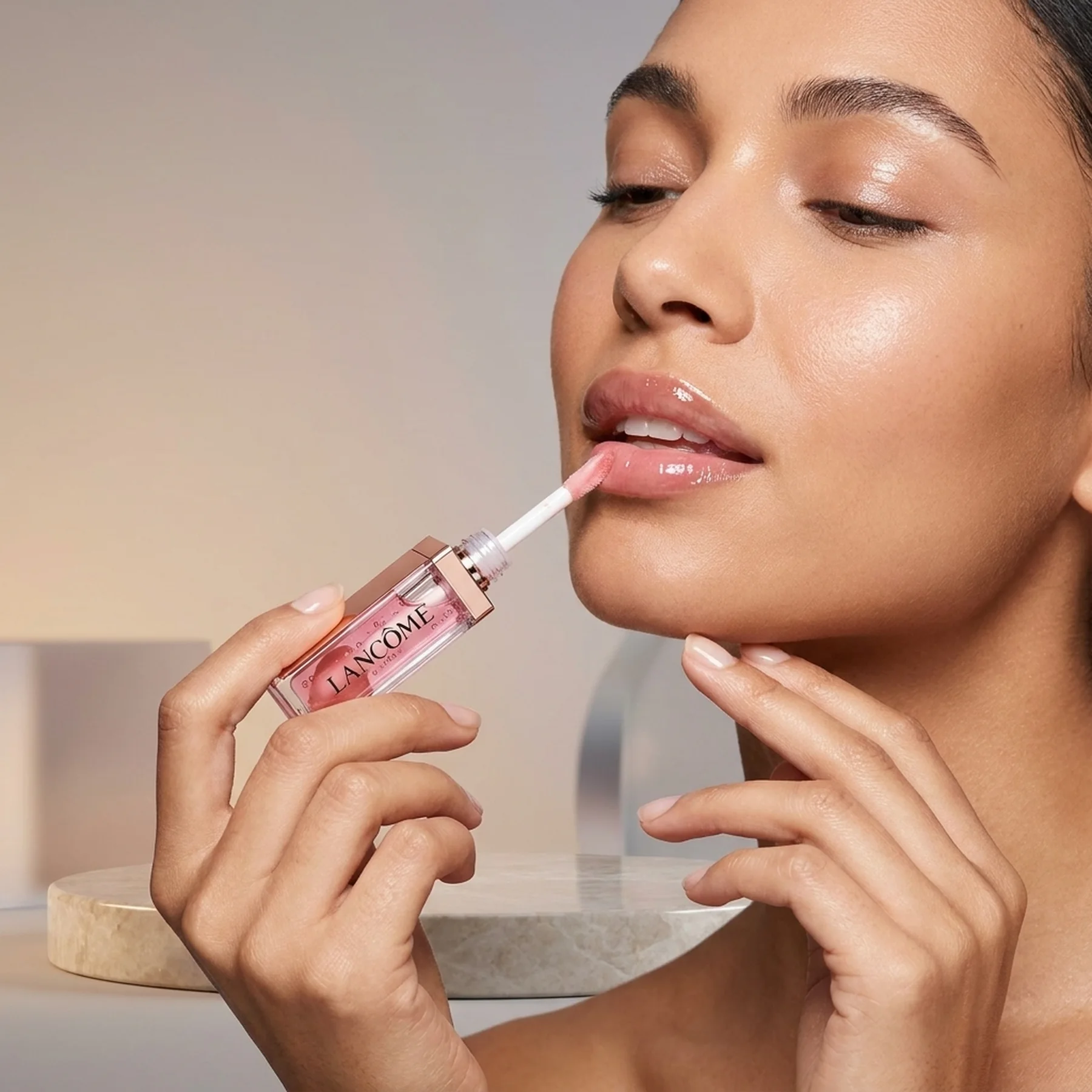Масло для губ Lancome Lip Idole Juicytreat 8.5 мл 33 Idole Nude