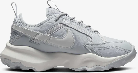 Кросівки жіночі Nike TC 7900 DD9682-005, 38
