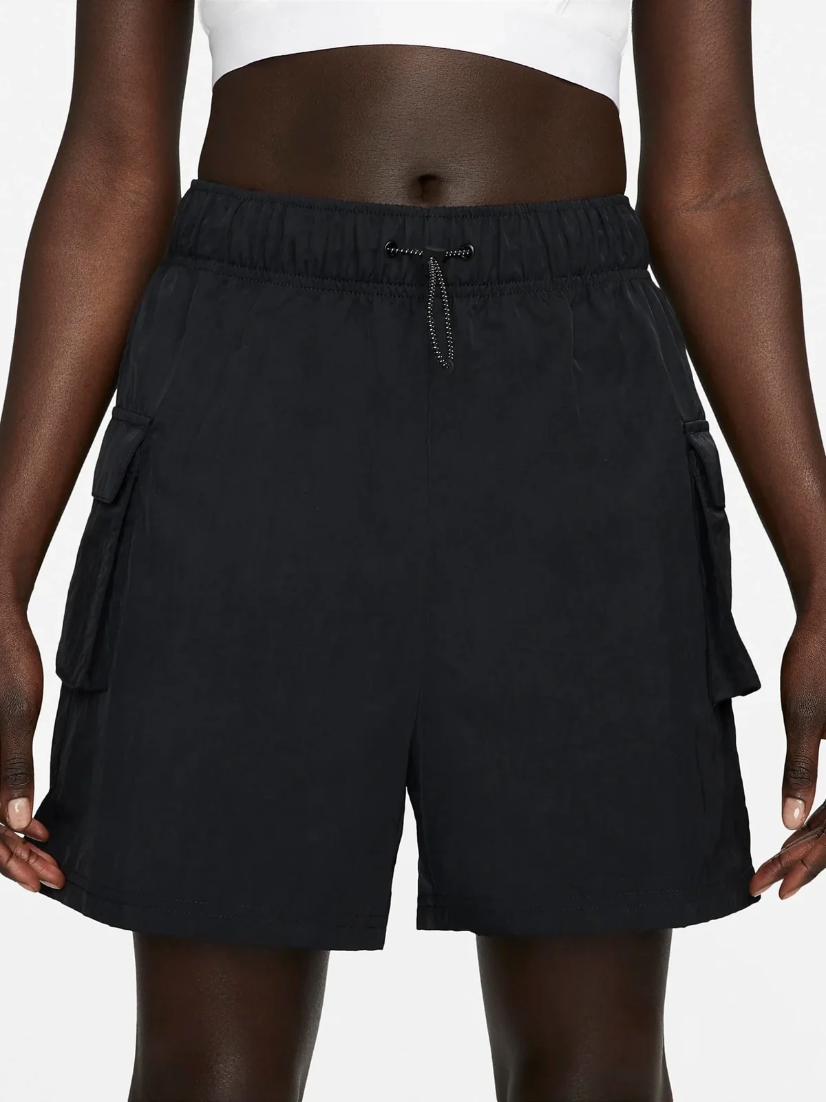 Шорти жіночі NIKE Sportswear Essential DM6247-01, M