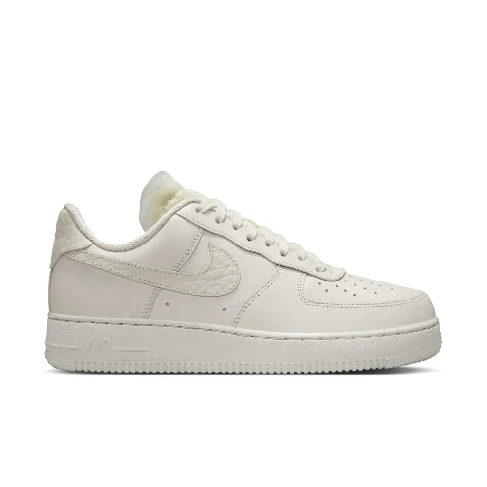 Кросівки жіночі Nike Air Force 1 Lo Prm (DN5463-001)