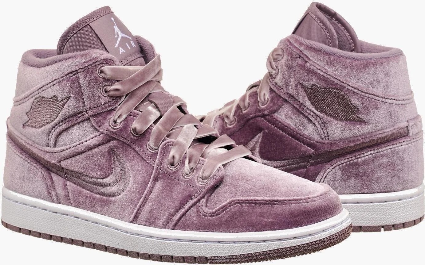Кросівки жіночі Jordan Air 1 Mid Se (DQ8397-500)