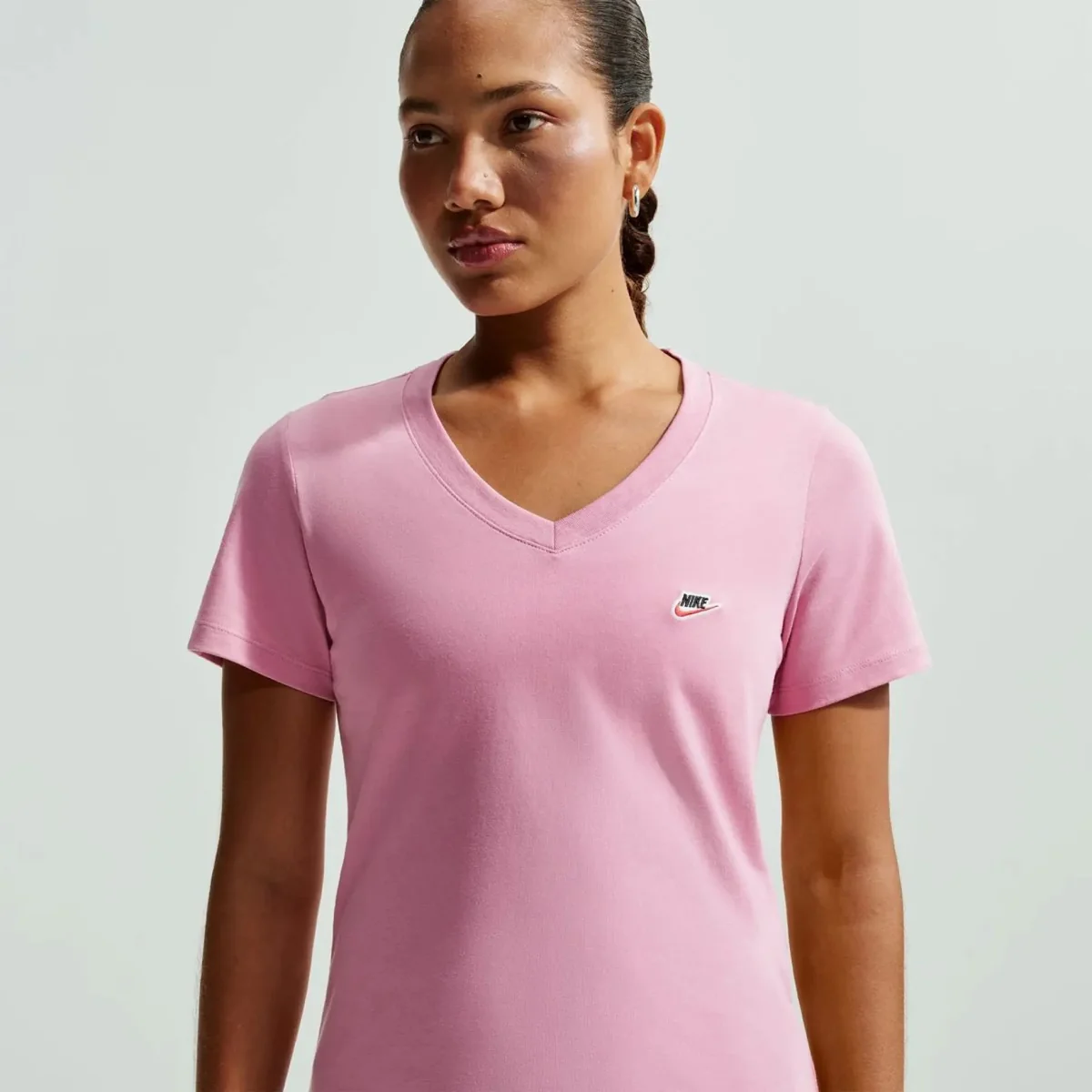 Жіноча футболка NIKE W NSW TEE VNECK LBR FS DZ4682-699, L