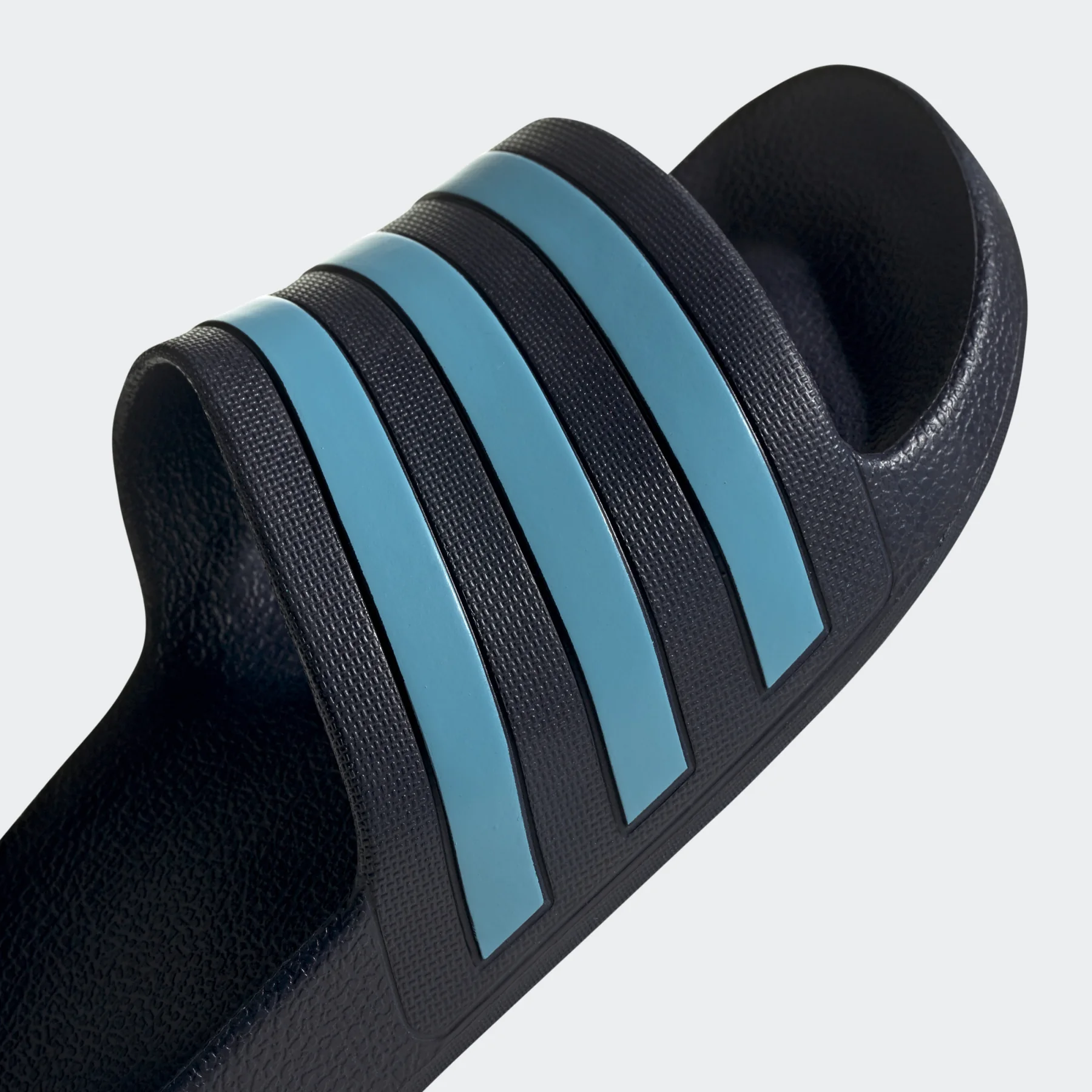 Adidas Adilette Sportswear — тапочки — фото 8