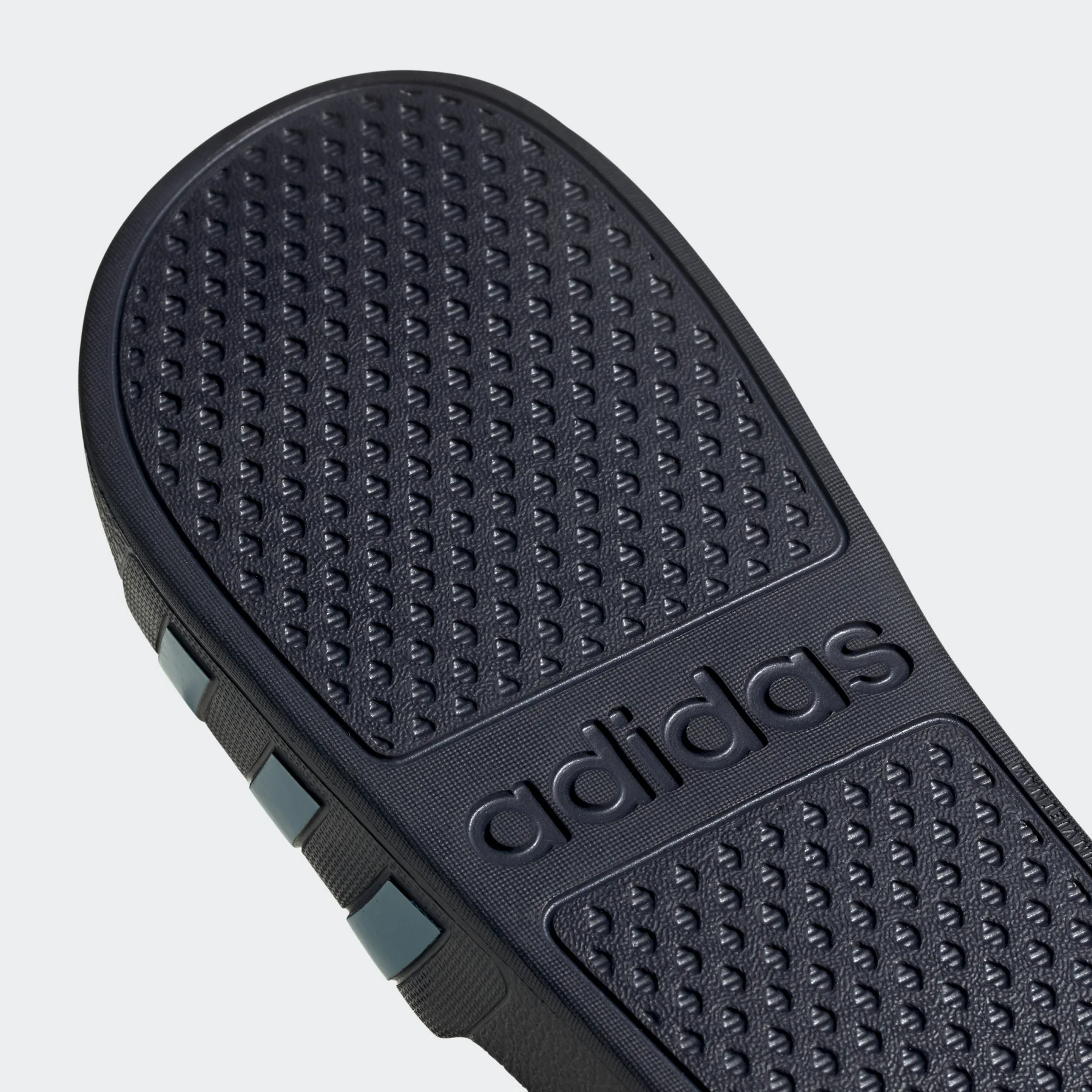 Adidas Adilette Sportswear — тапочки — фото 10