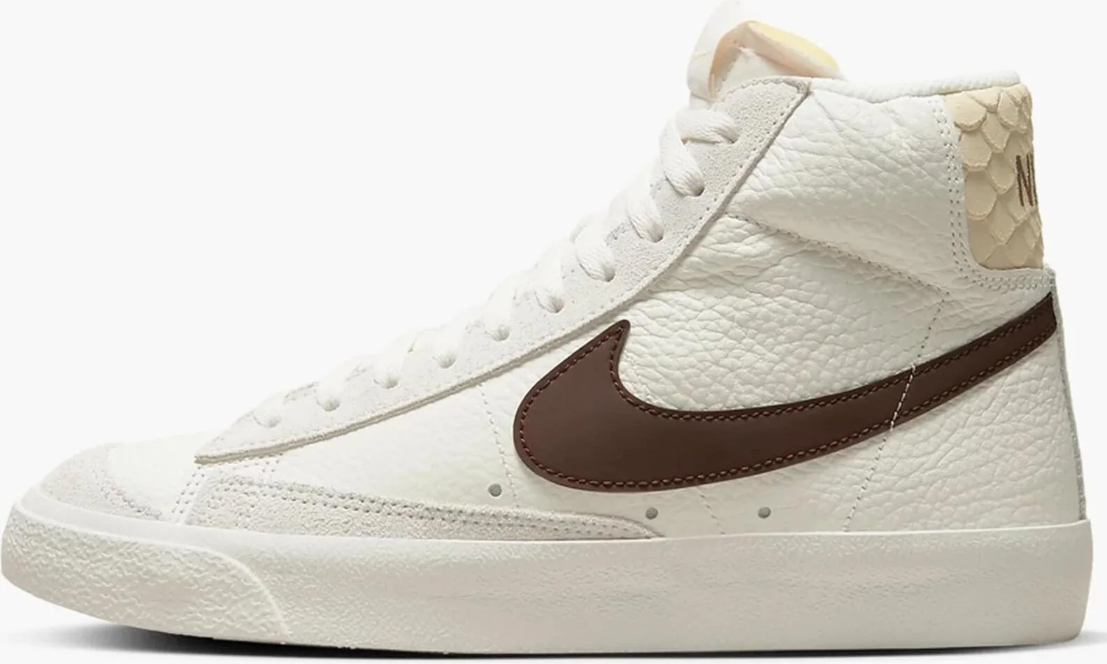 Кросівки жіночі Nike Blazer Mid 77 Beige Fd0805-100 41