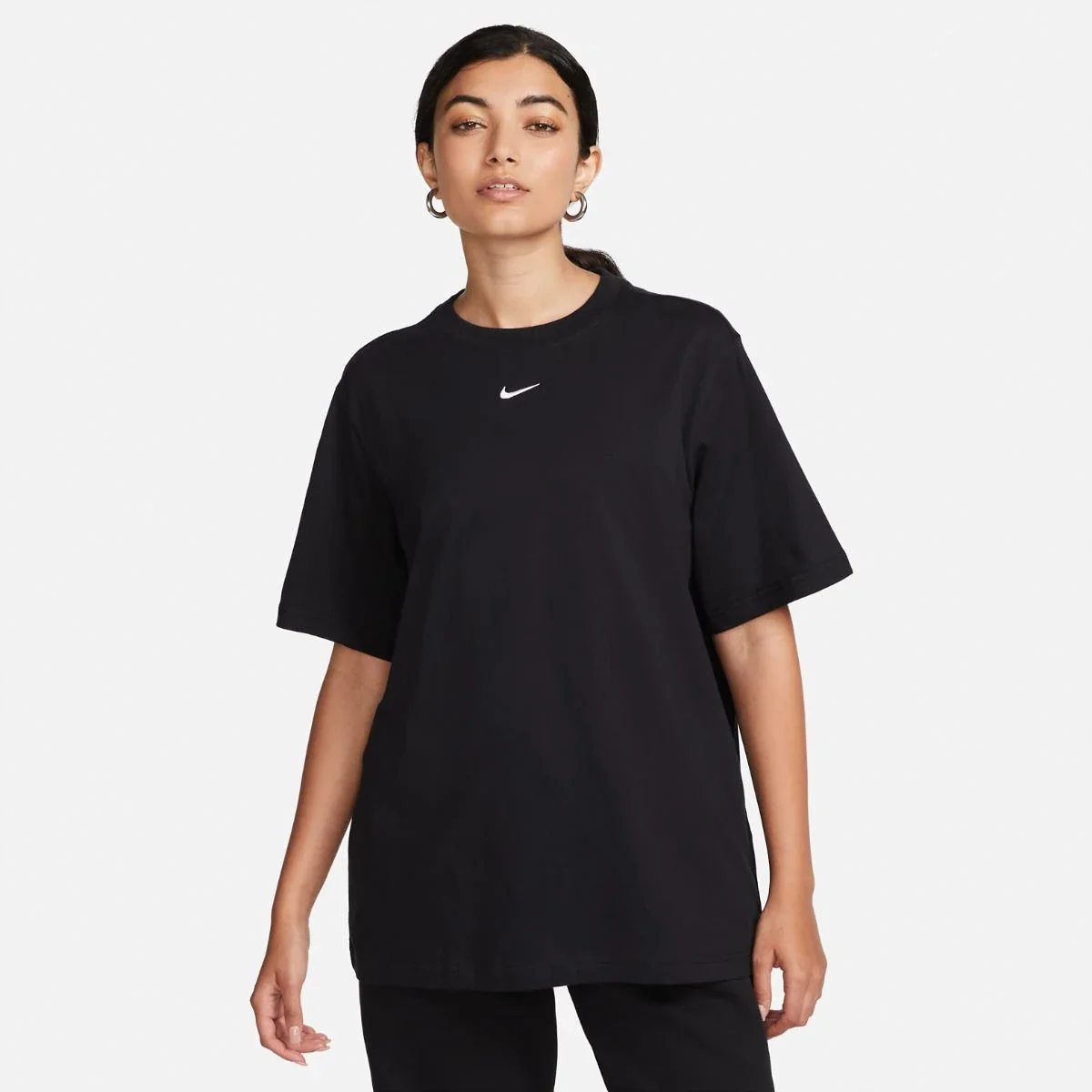 Жіноча футболка Nike Sportswear Essential Tee FD4149-010
