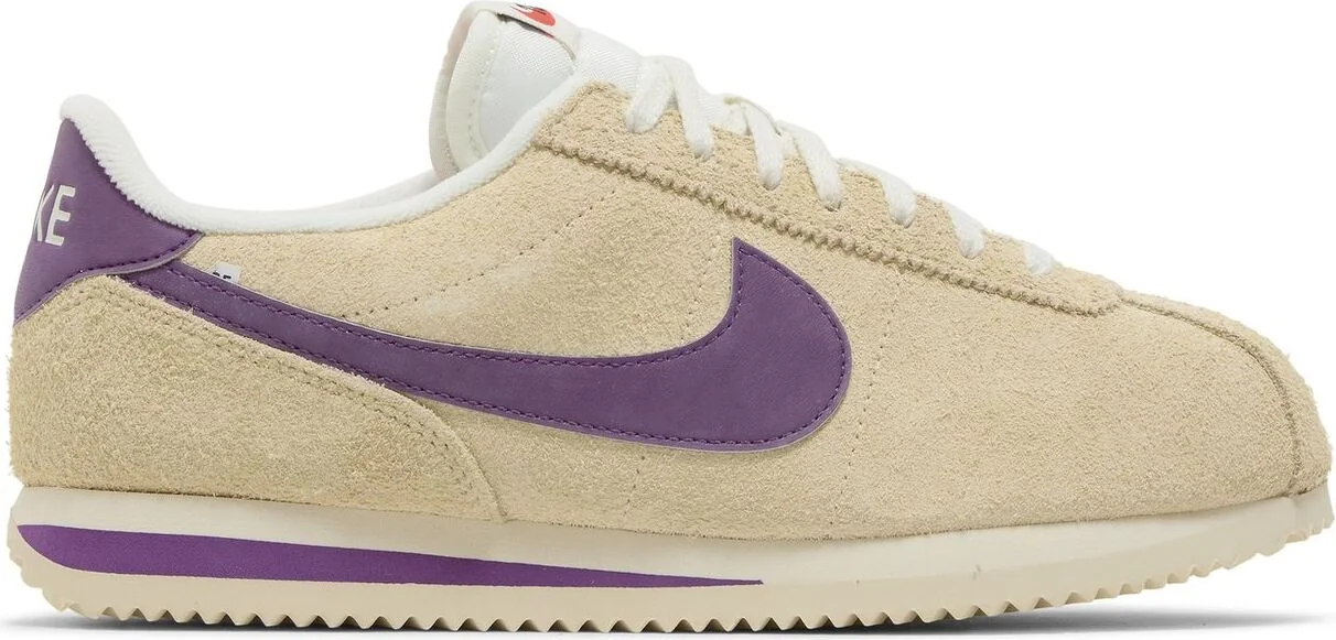 Кросівки жіночі Nike Cortez Vintage Shoes Beige FJ2530-100 37.5