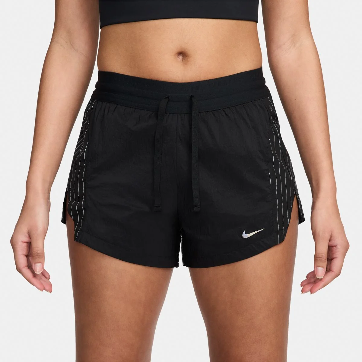 Жіночі Шорти Nike W Rd Rflctv Mr 3In Br Shrt FN2715-010, L